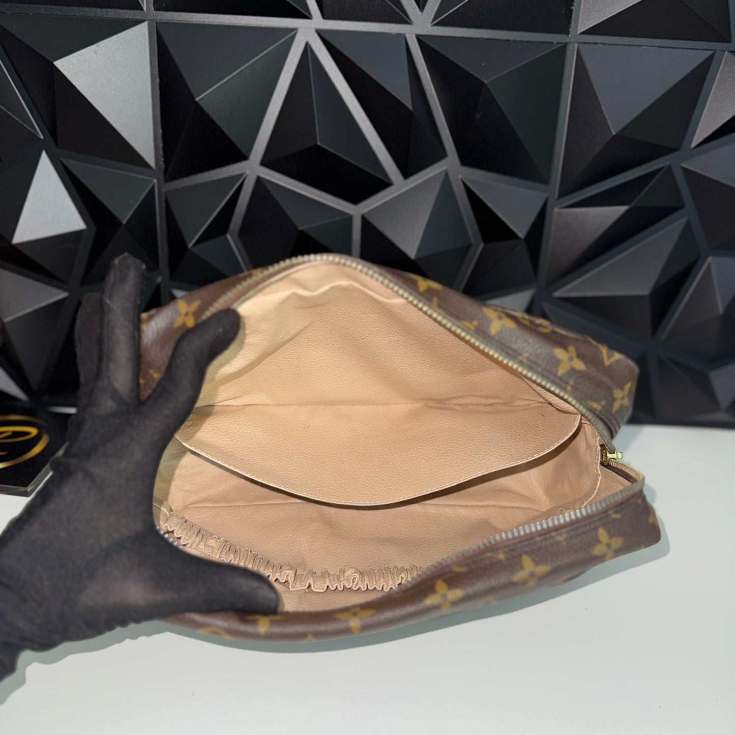Louis Vuitton Trousse 28