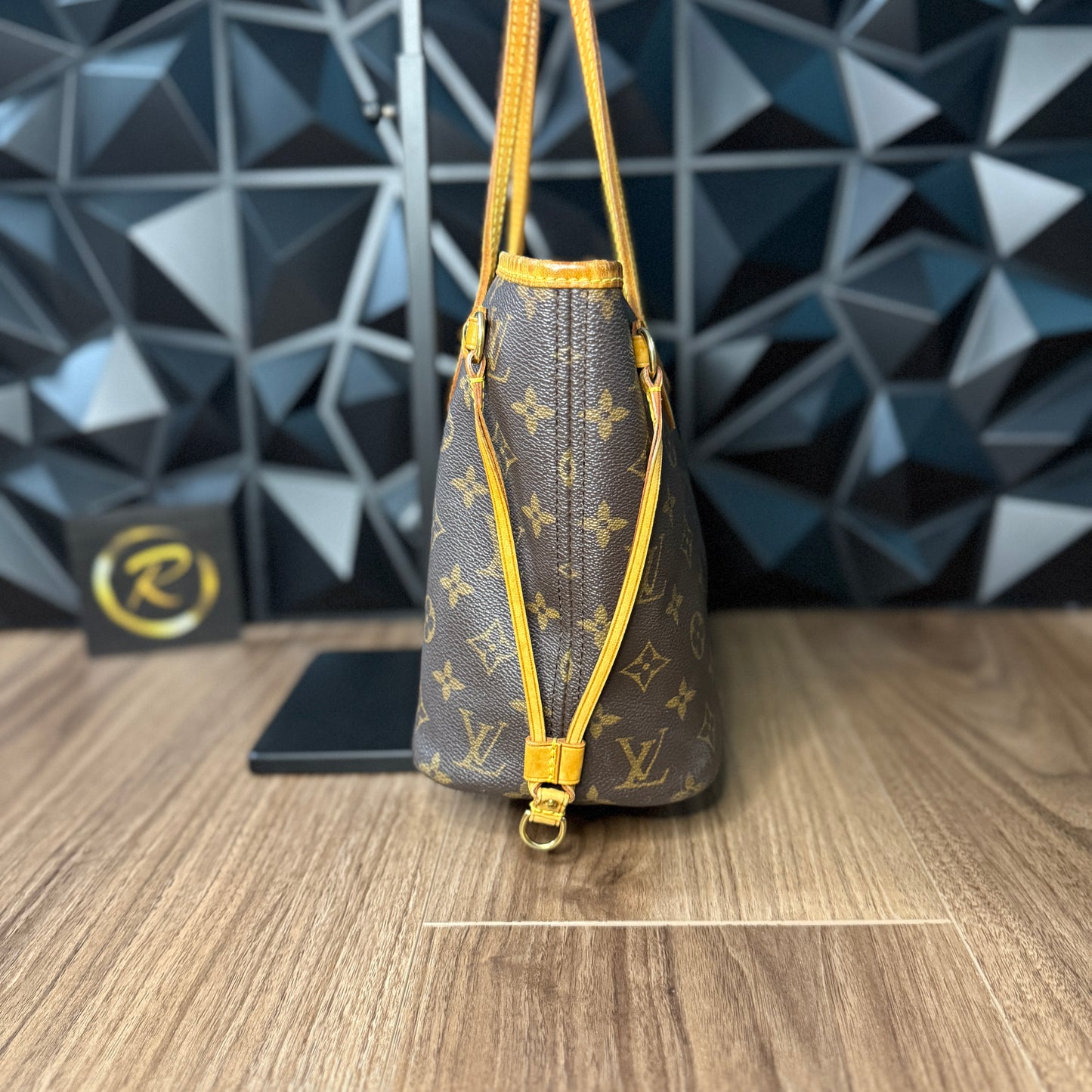 Louis Vuitton Neverfull PM