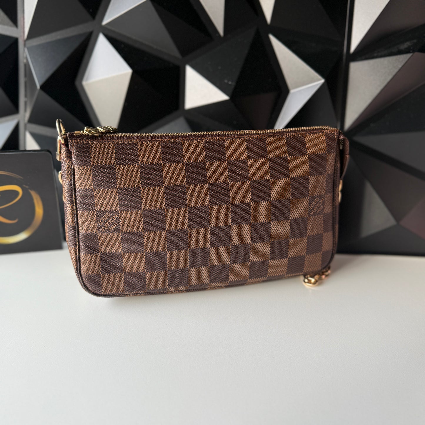 Louis Vuitton Pochette Accessoires, Damier Ebene
