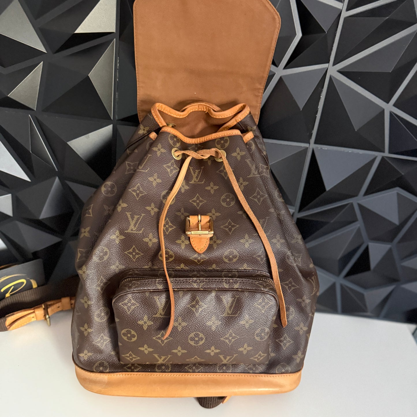 Louis Vuitton Montsouris GM
