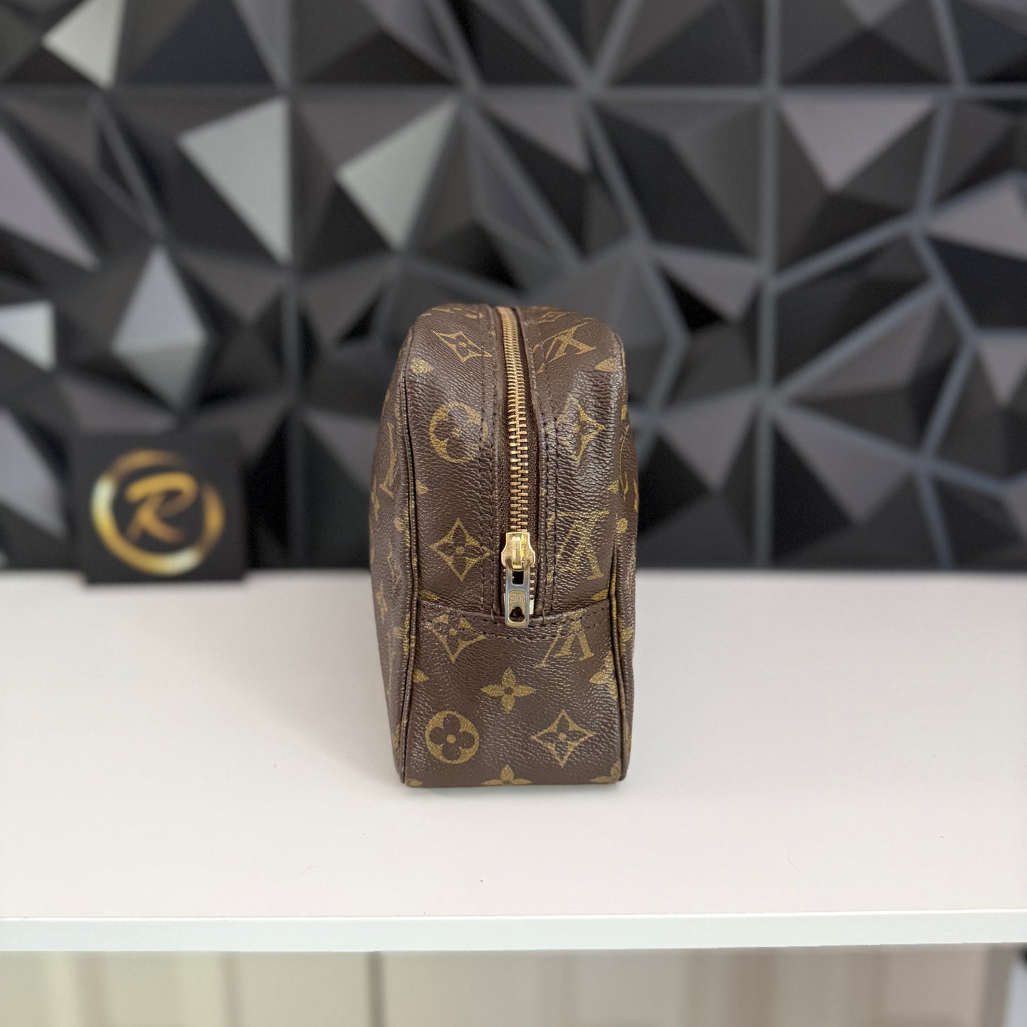 Louis Vuitton Trousse 28
