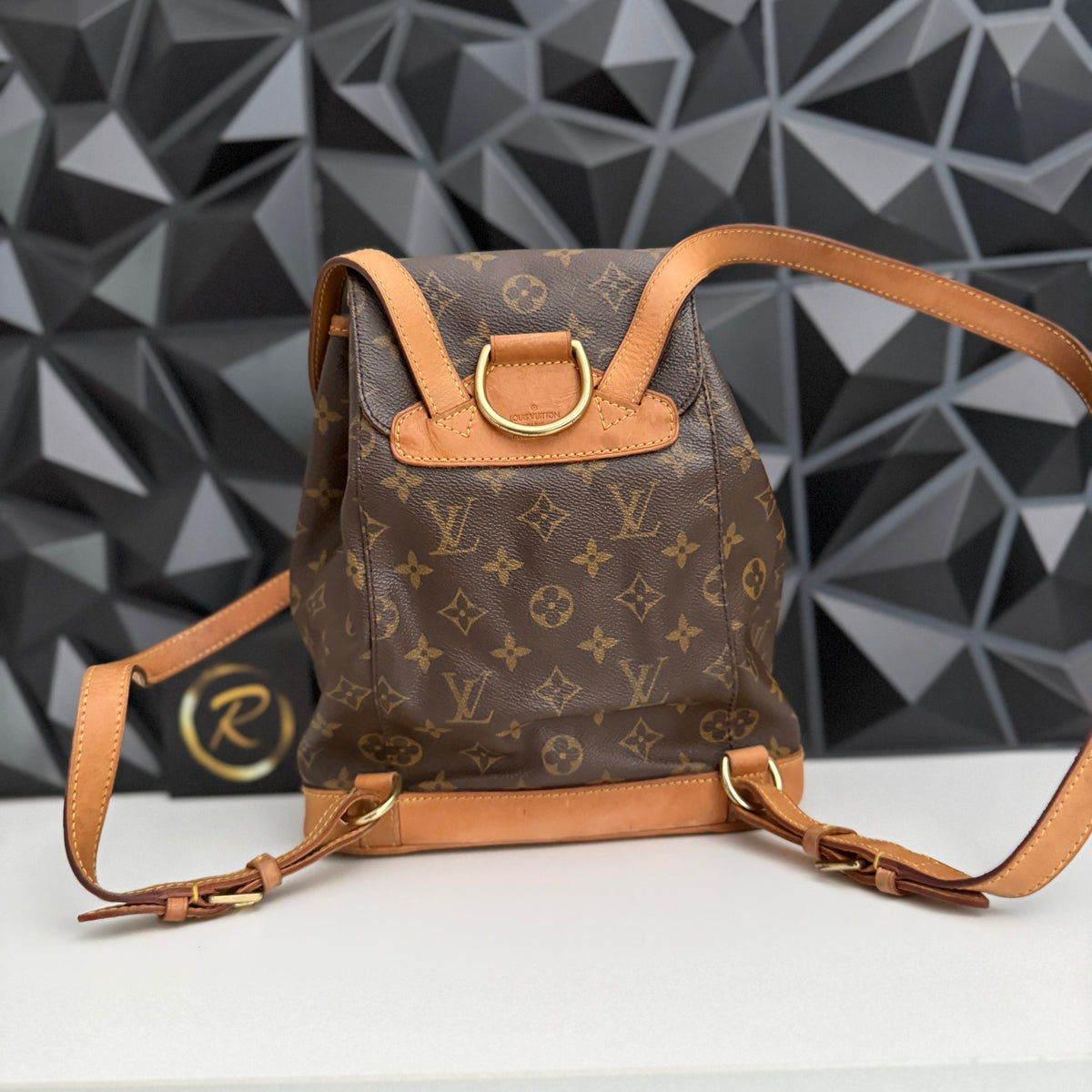 Louis Vuitton Montsouris MM