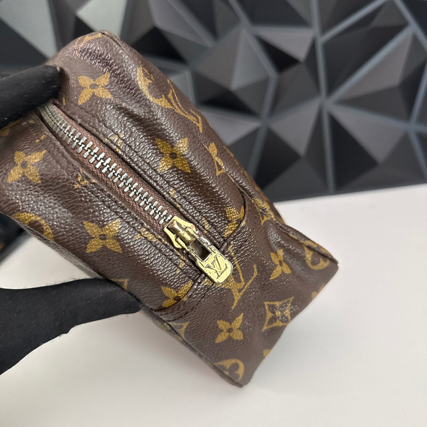 Louis Vuitton Trousse 28