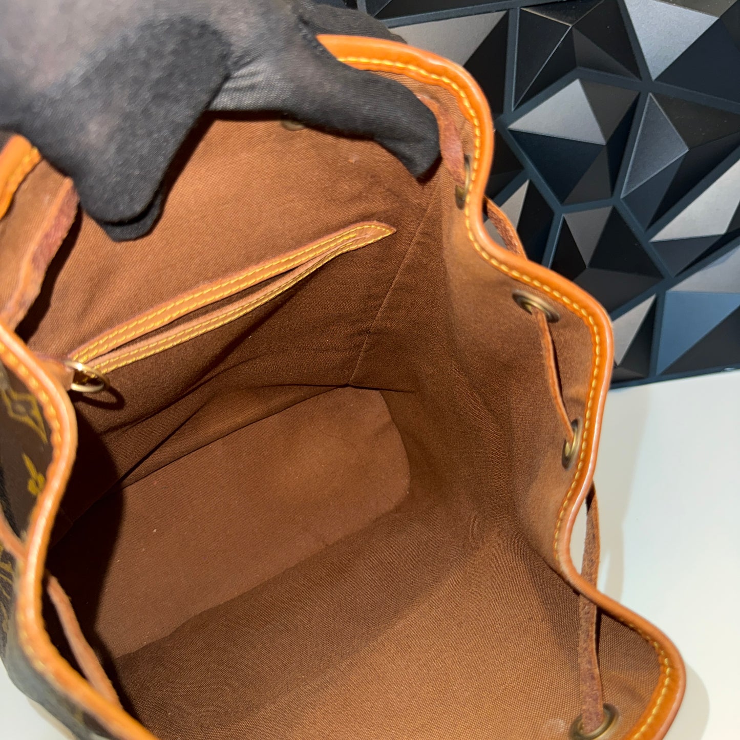 Louis Vuitton Montsouris PM