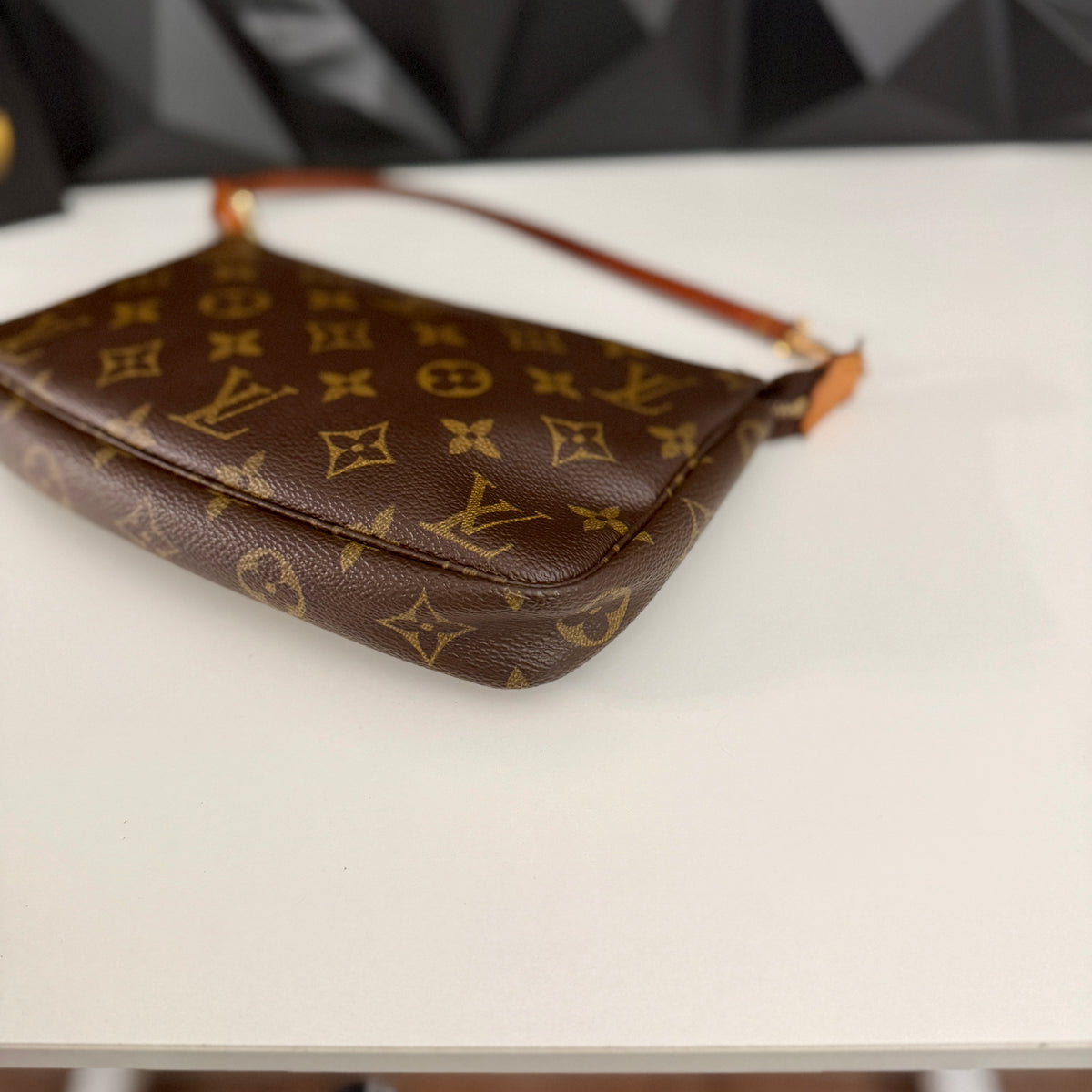 Louis Vuitton Pochette Accessoires