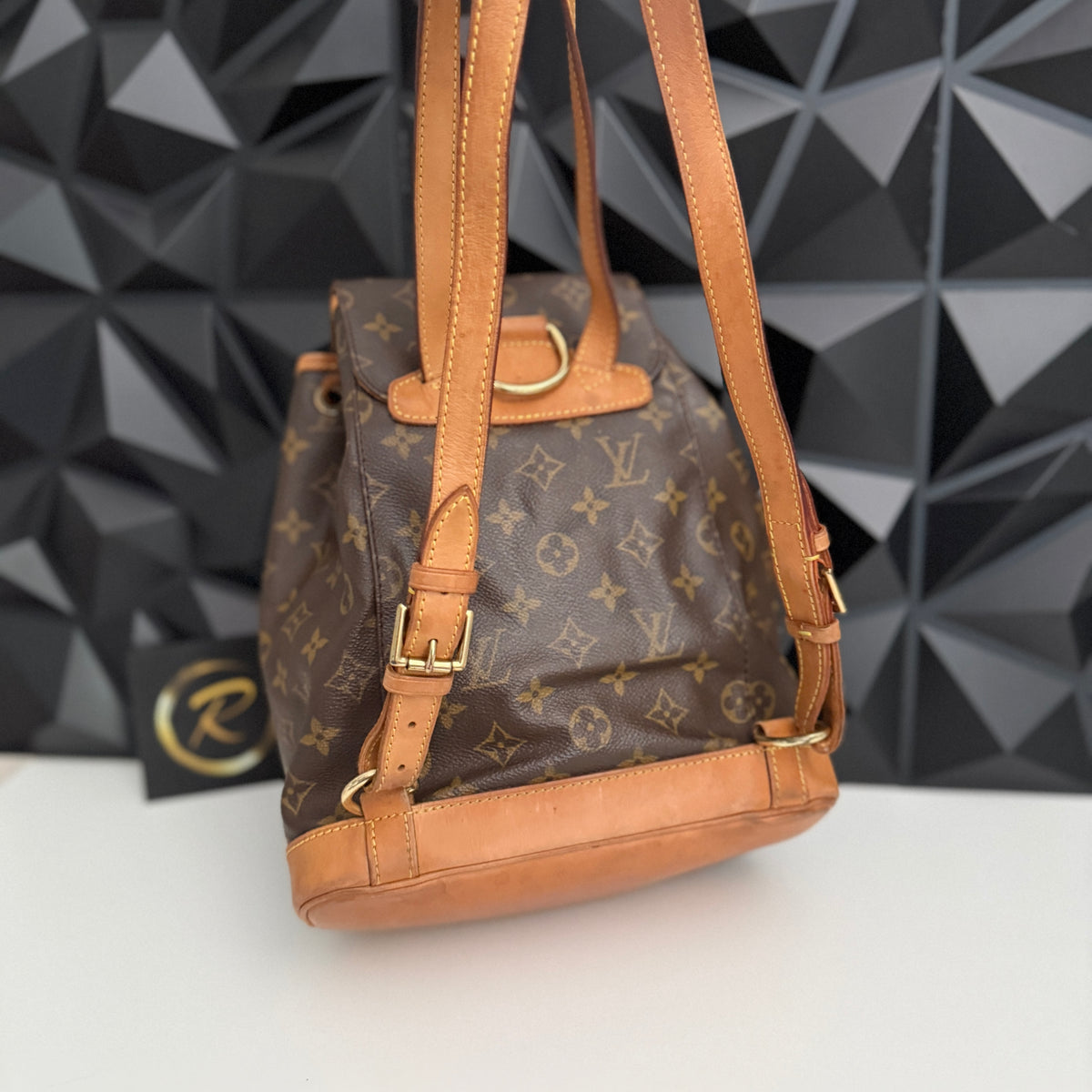 Louis Vuitton Montsouris MM