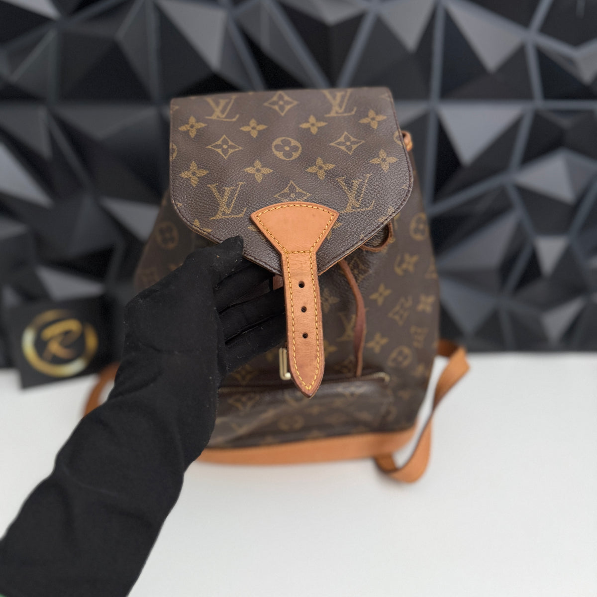 Louis Vuitton Montsouris MM