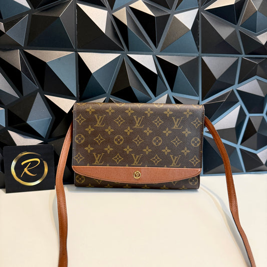 Louis Vuitton Bordeaux Pochette