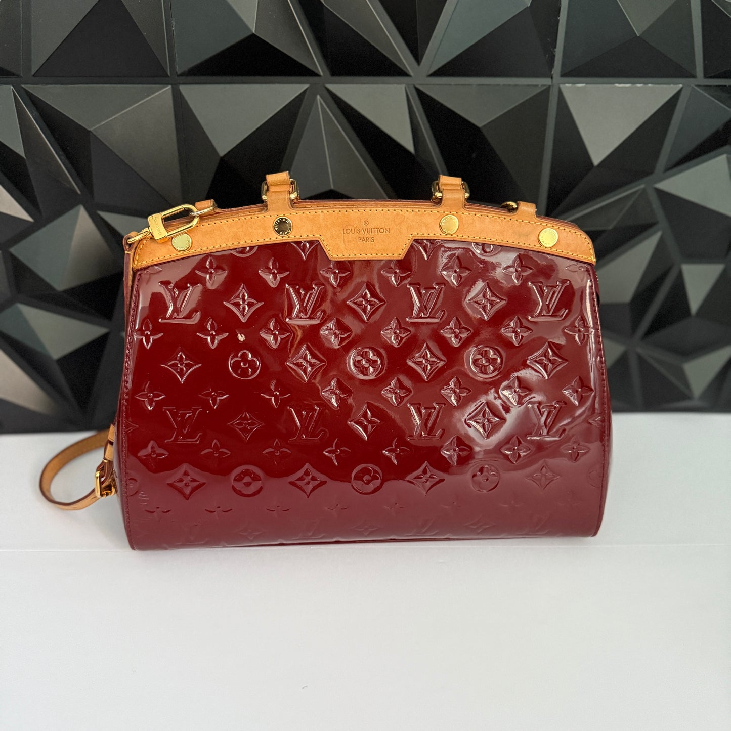 Louis Vuitton Brea MM Vernis Leather