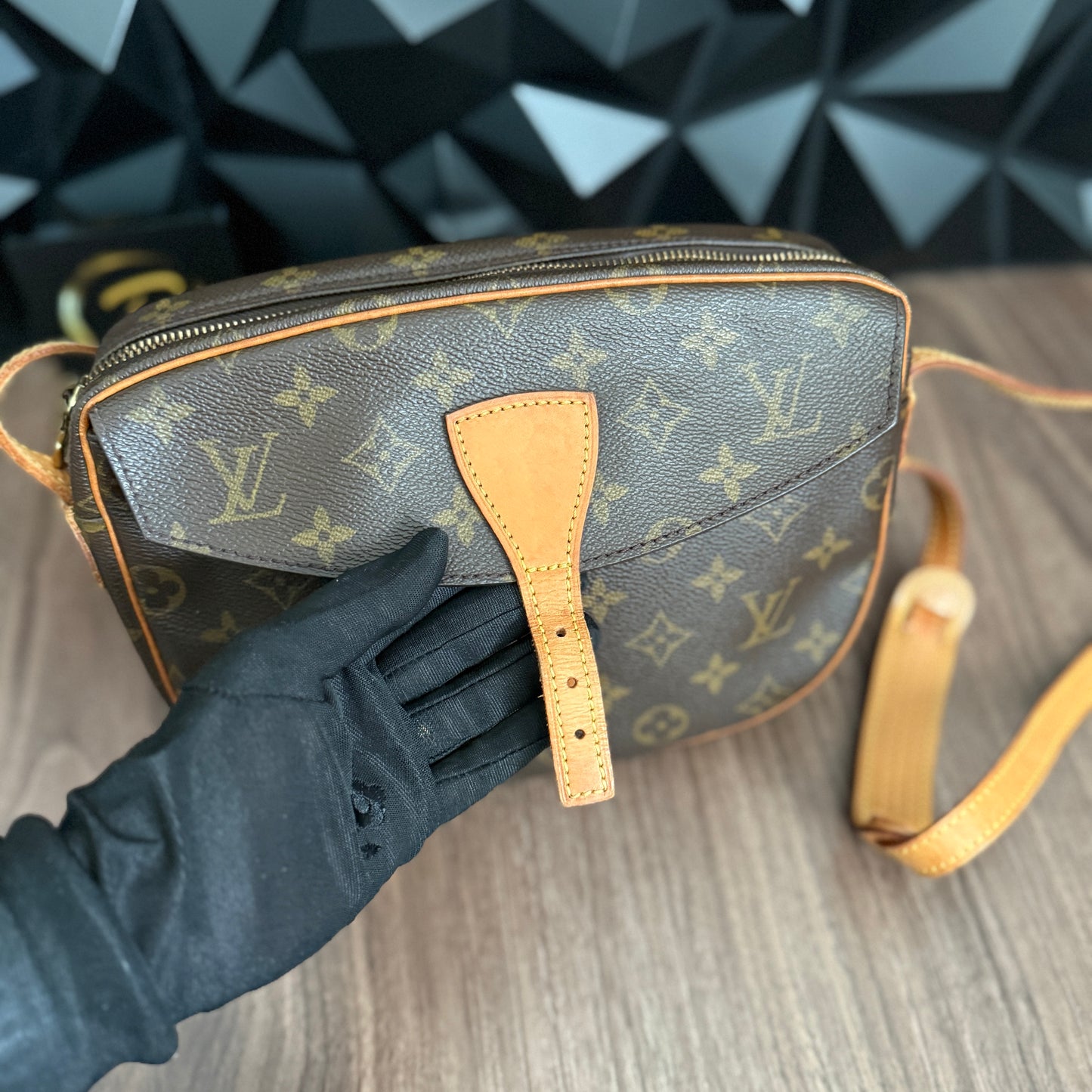 Louis Vuitton Jeune Fille MM