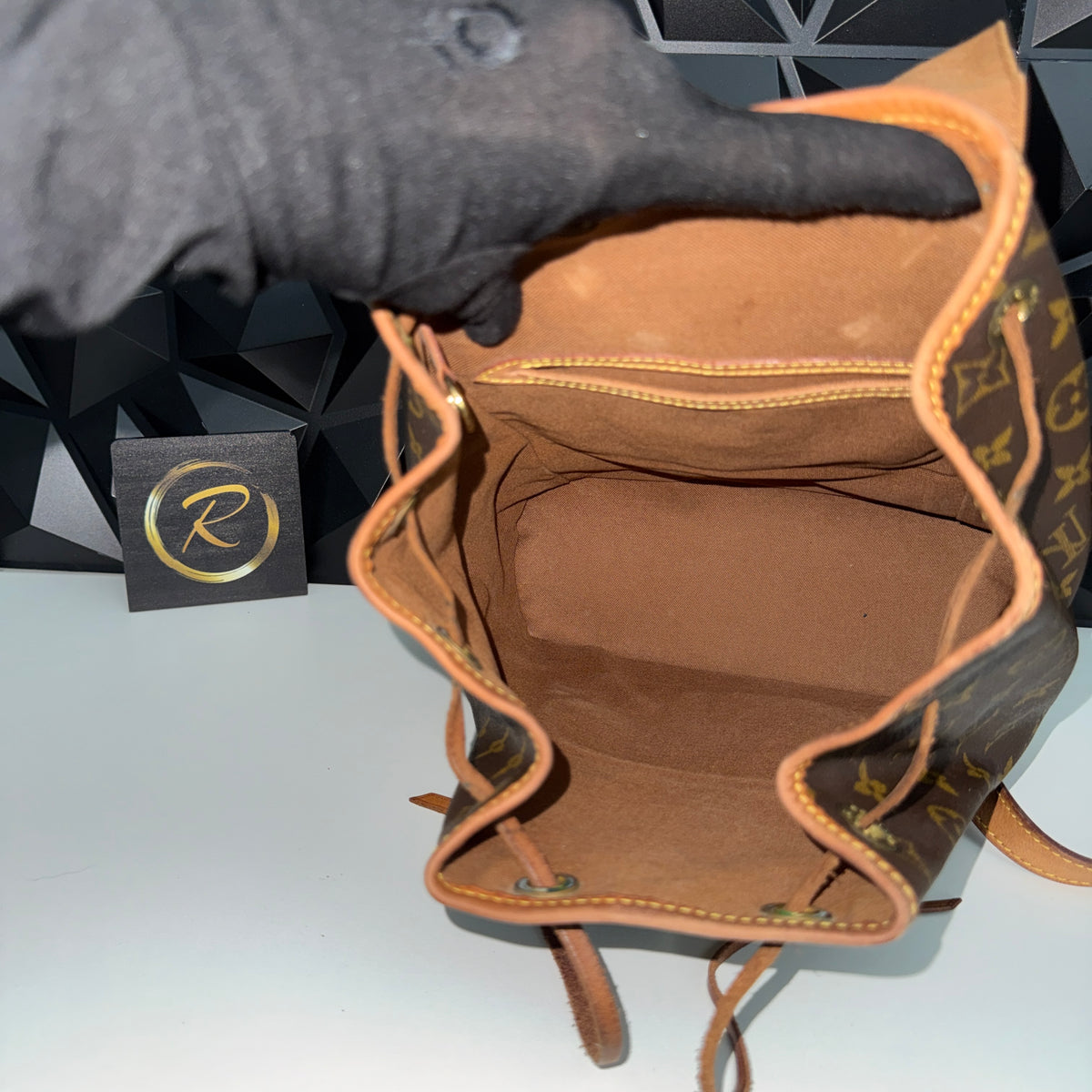 Louis Vuitton Montsouris MM