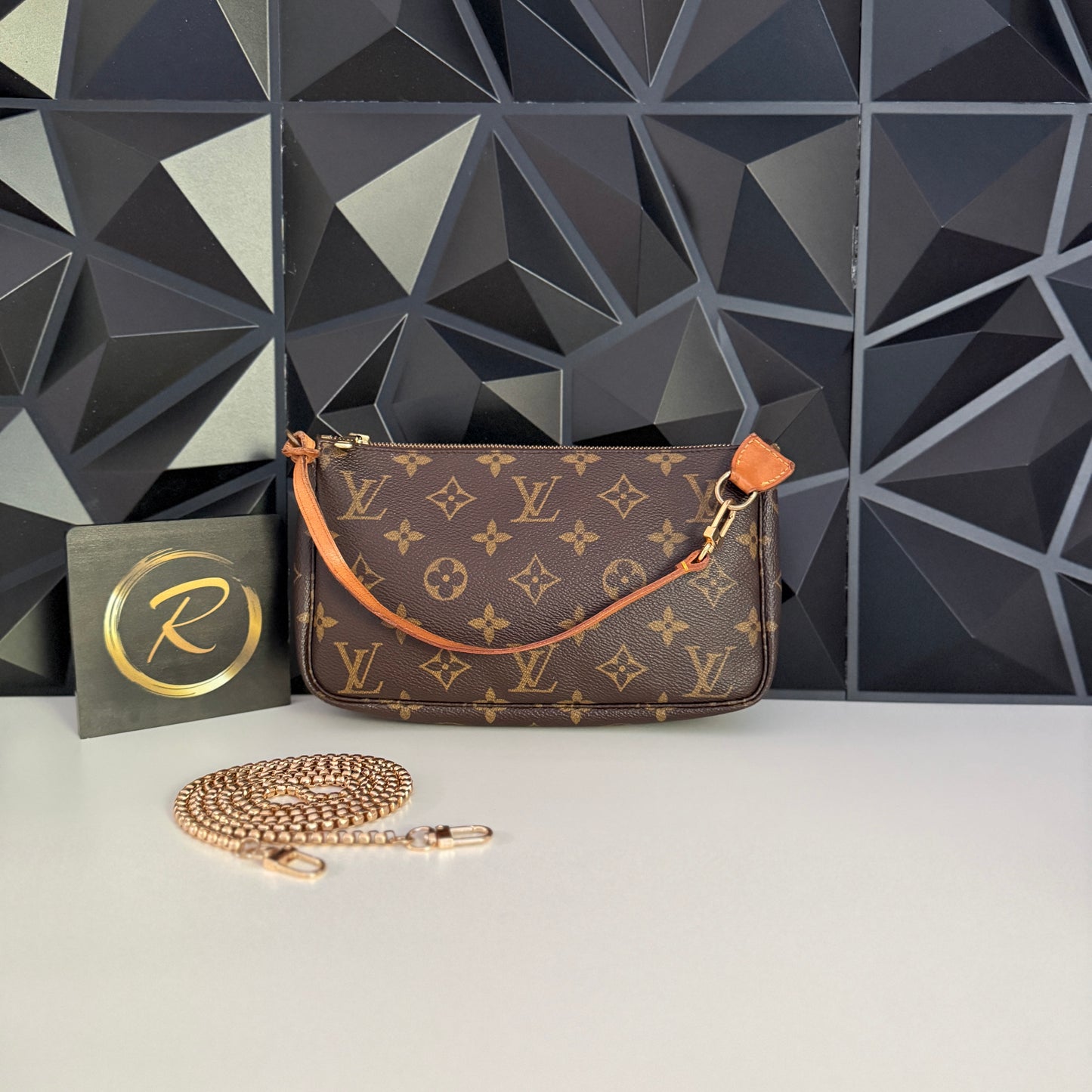 Louis Vuitton Pochette Accessoires