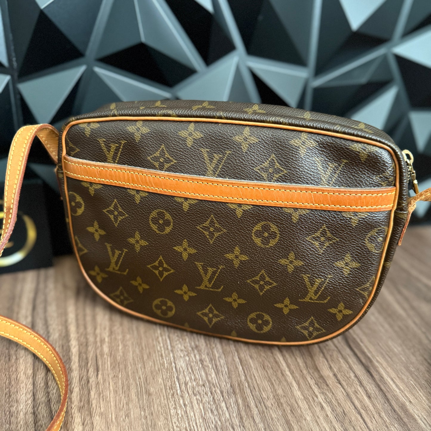 Louis Vuitton Jeune Fille MM