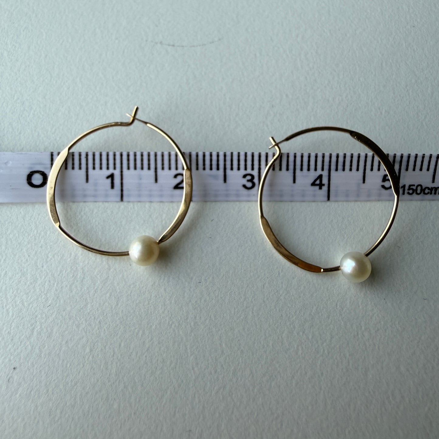 10k Gold Dainty Hoop Earrings with Small Pearl
