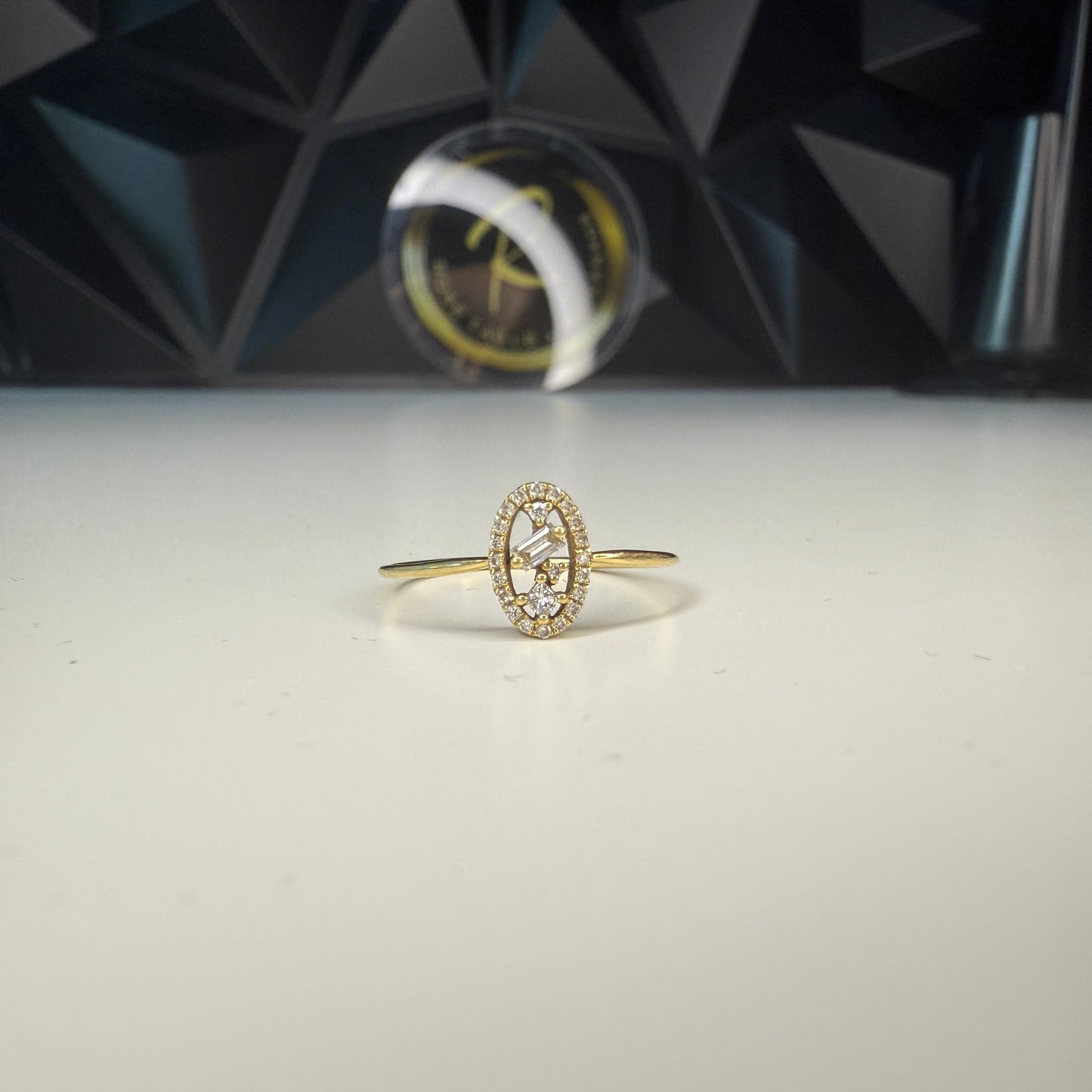 Original Aristocrazy Solid 18K Yellow Gold Ring with 0.32 cts Natural Diamonds