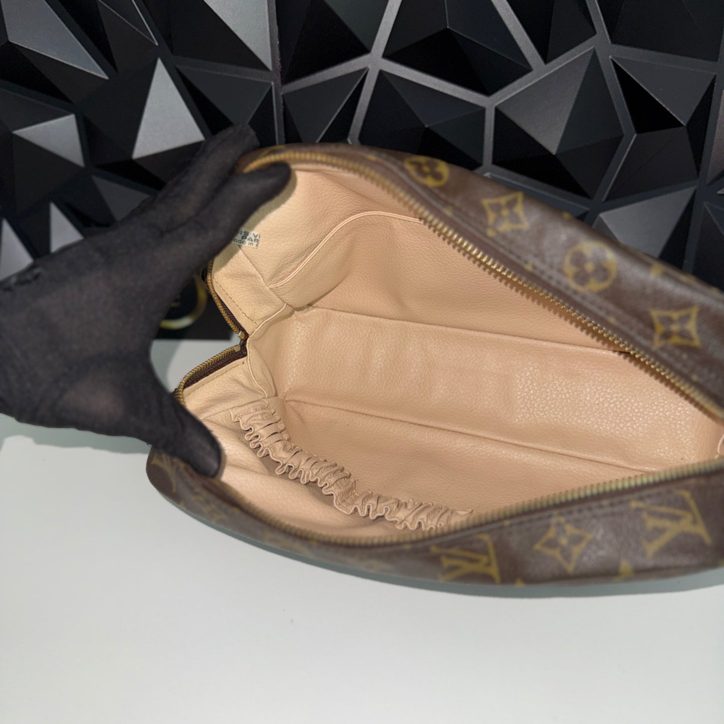Louis Vuitton Trousse 28