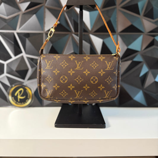 Louis Vuitton Pochette Accessoires