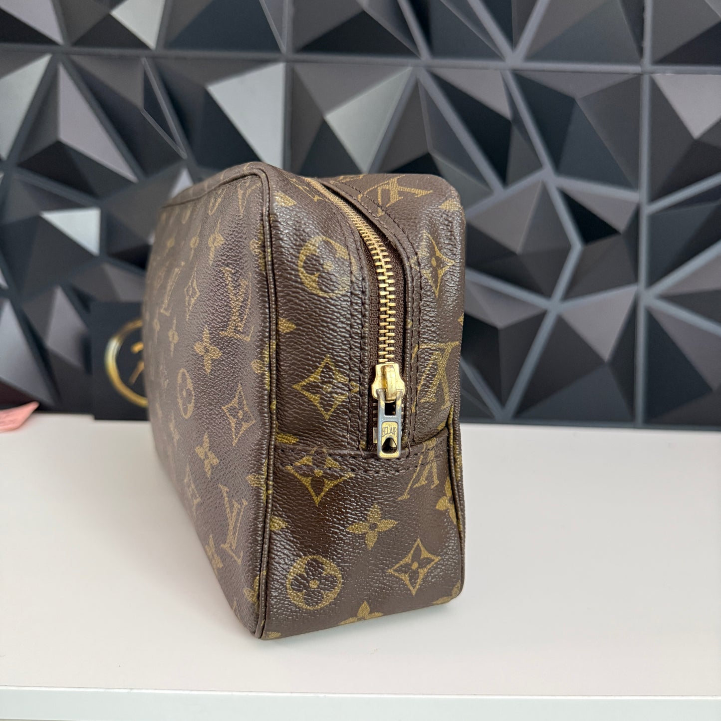 Louis Vuitton Trousse 28