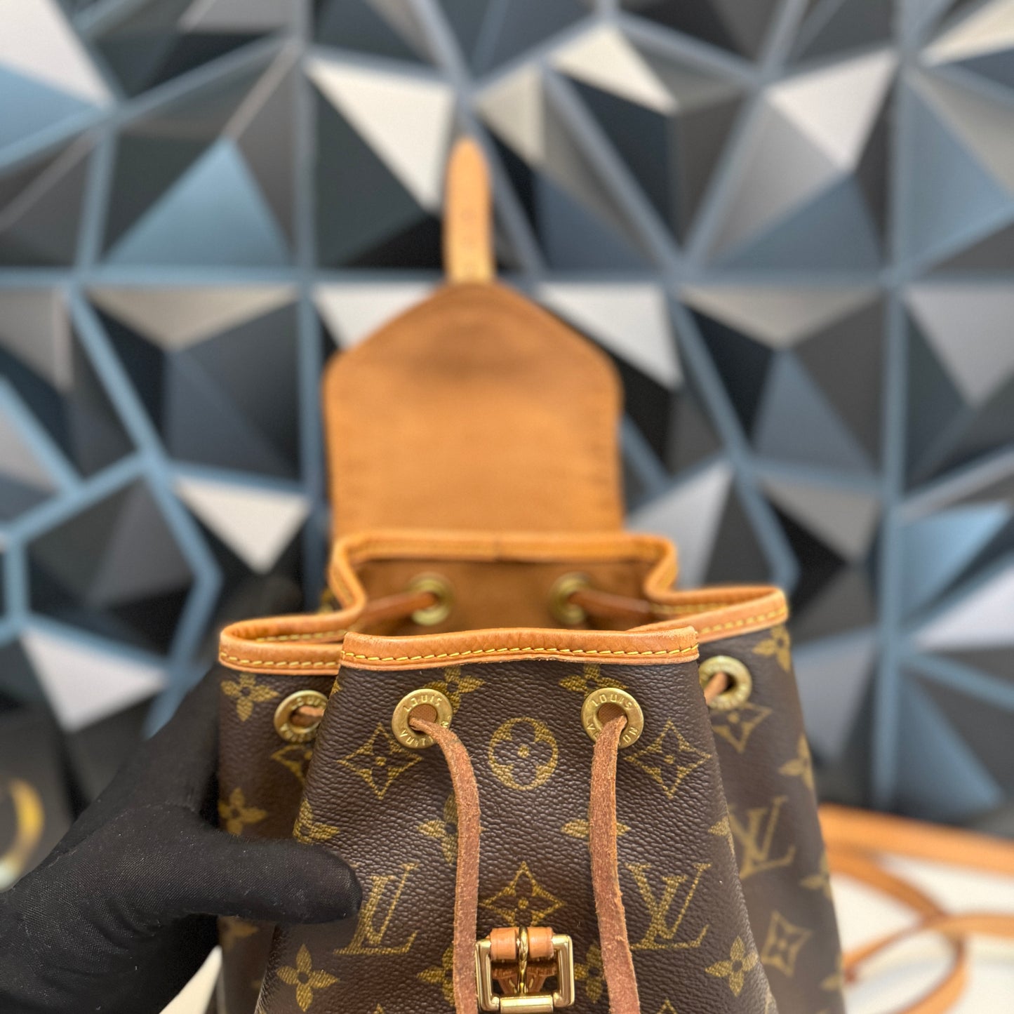 Louis Vuitton Mini Montsouris