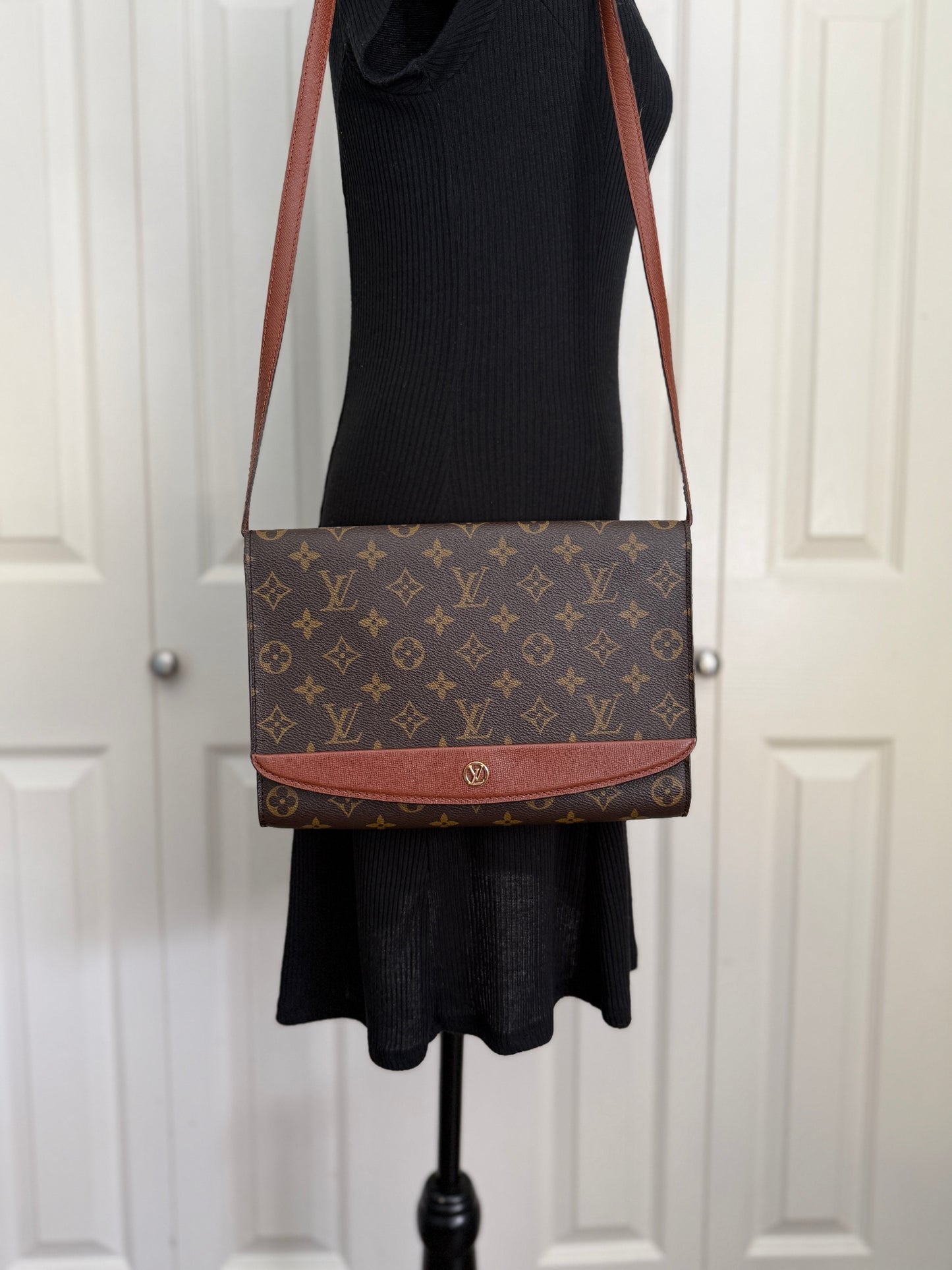 Louis Vuitton Bordeaux Bag