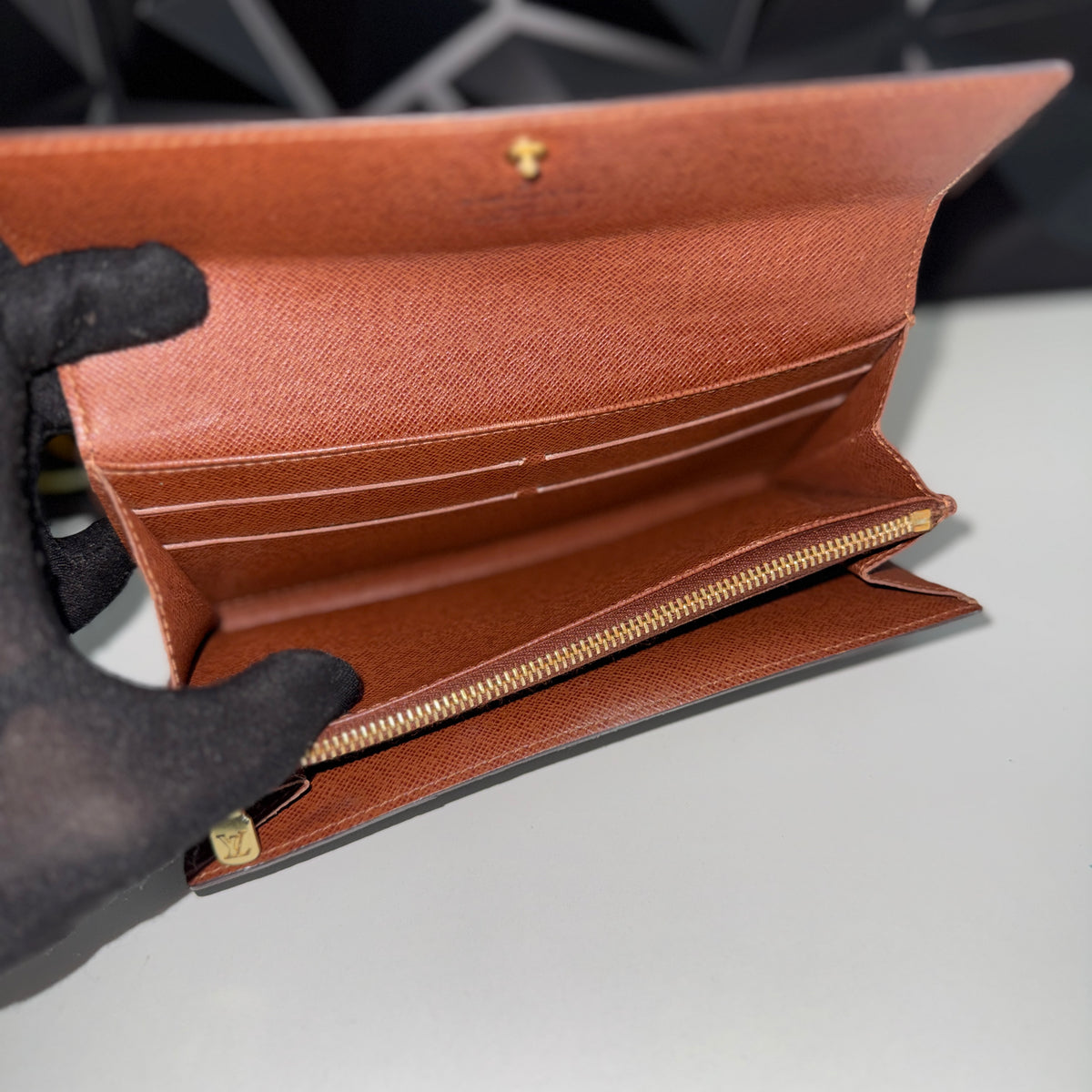 Louis Vuitton Sarah Wallet TH0045