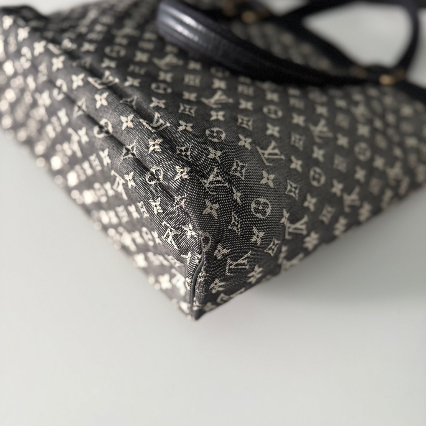 Louis Vuitton Minilin Tote