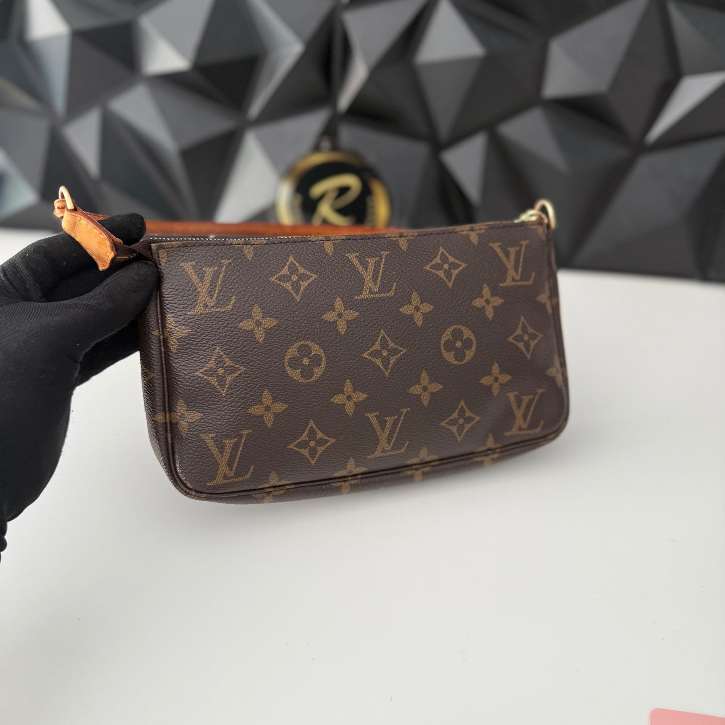 Louis Vuitton Pochette Accessoires