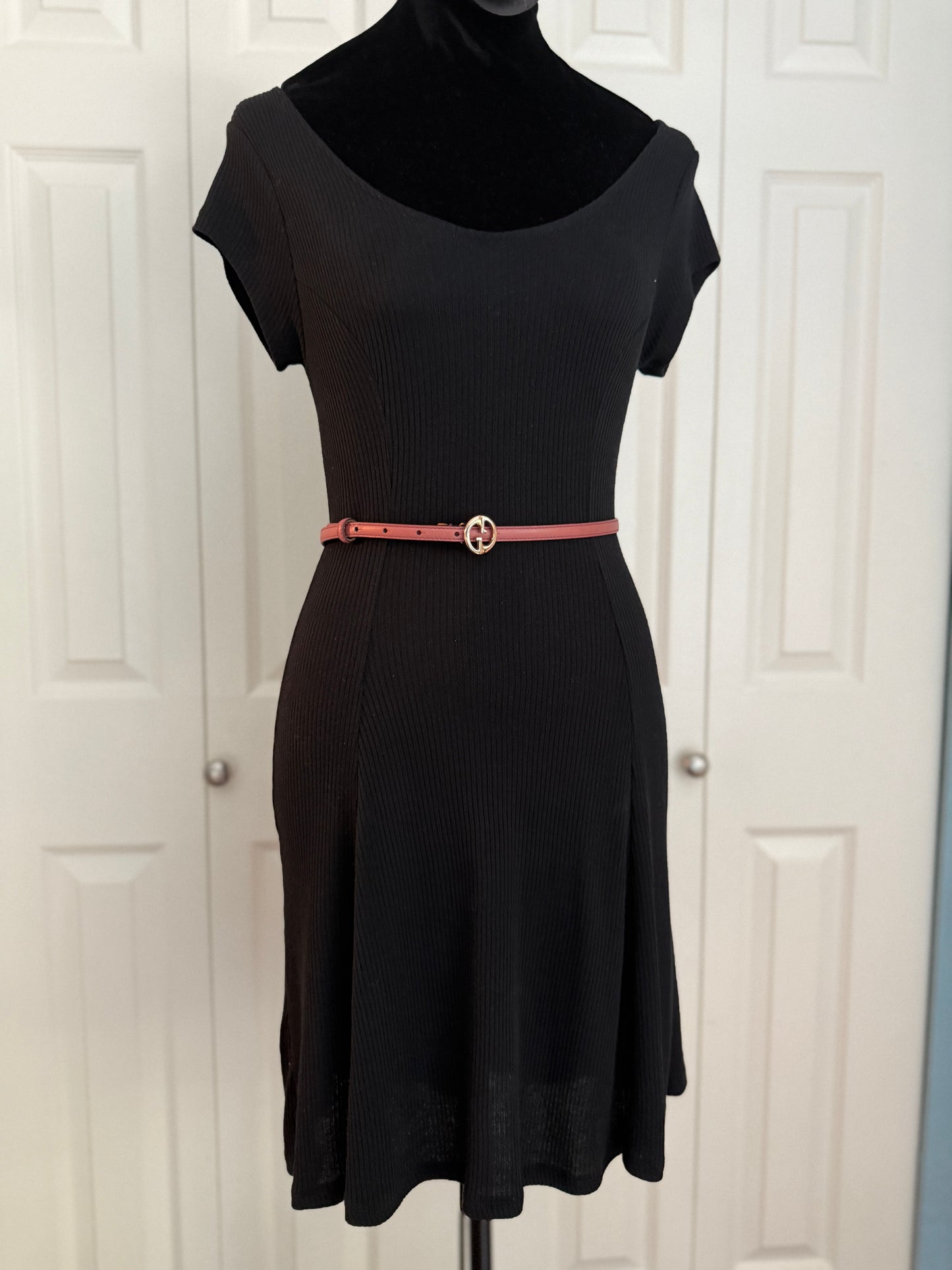 Gucci Slim Dress Belt