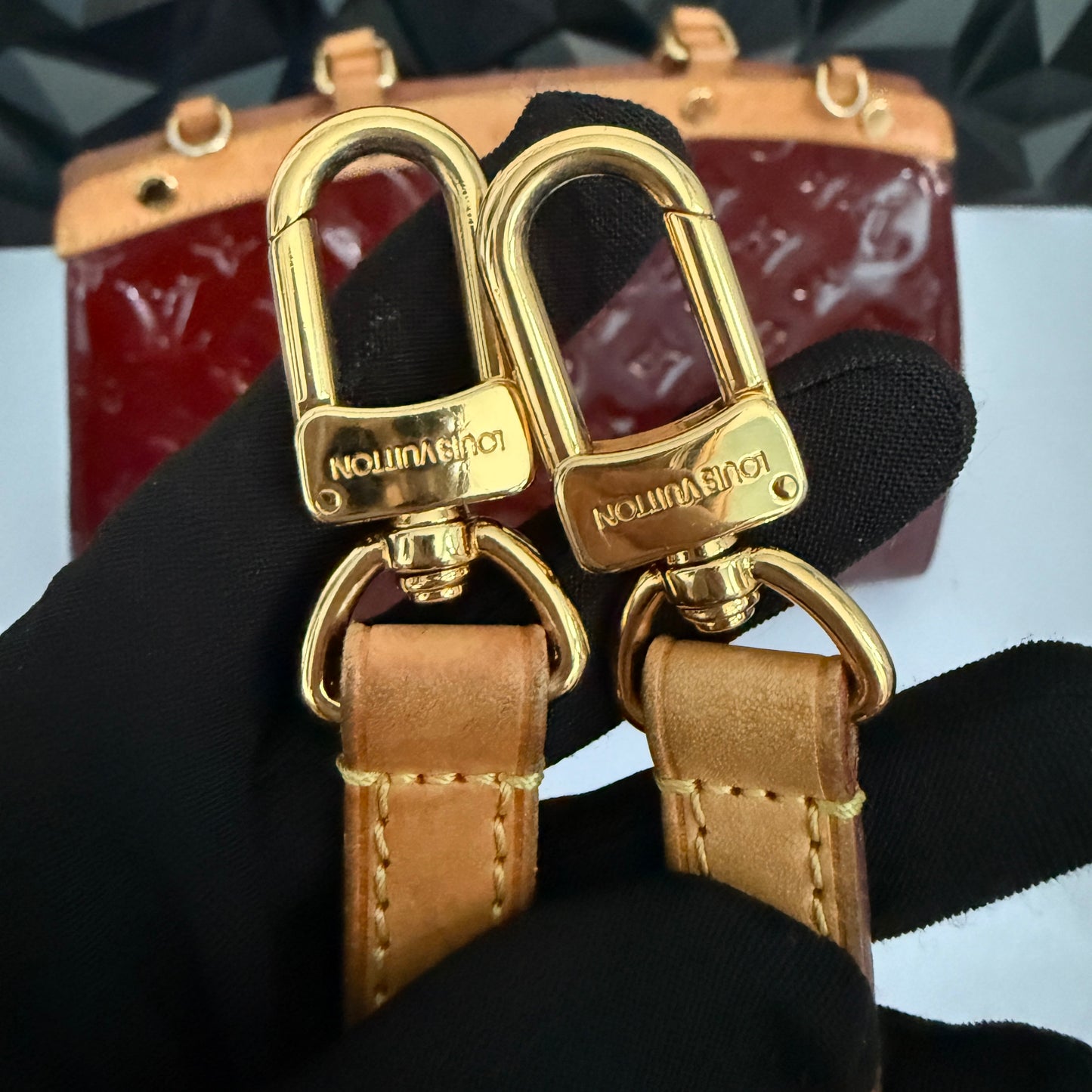 Louis Vuitton Brea MM Vernis Leather