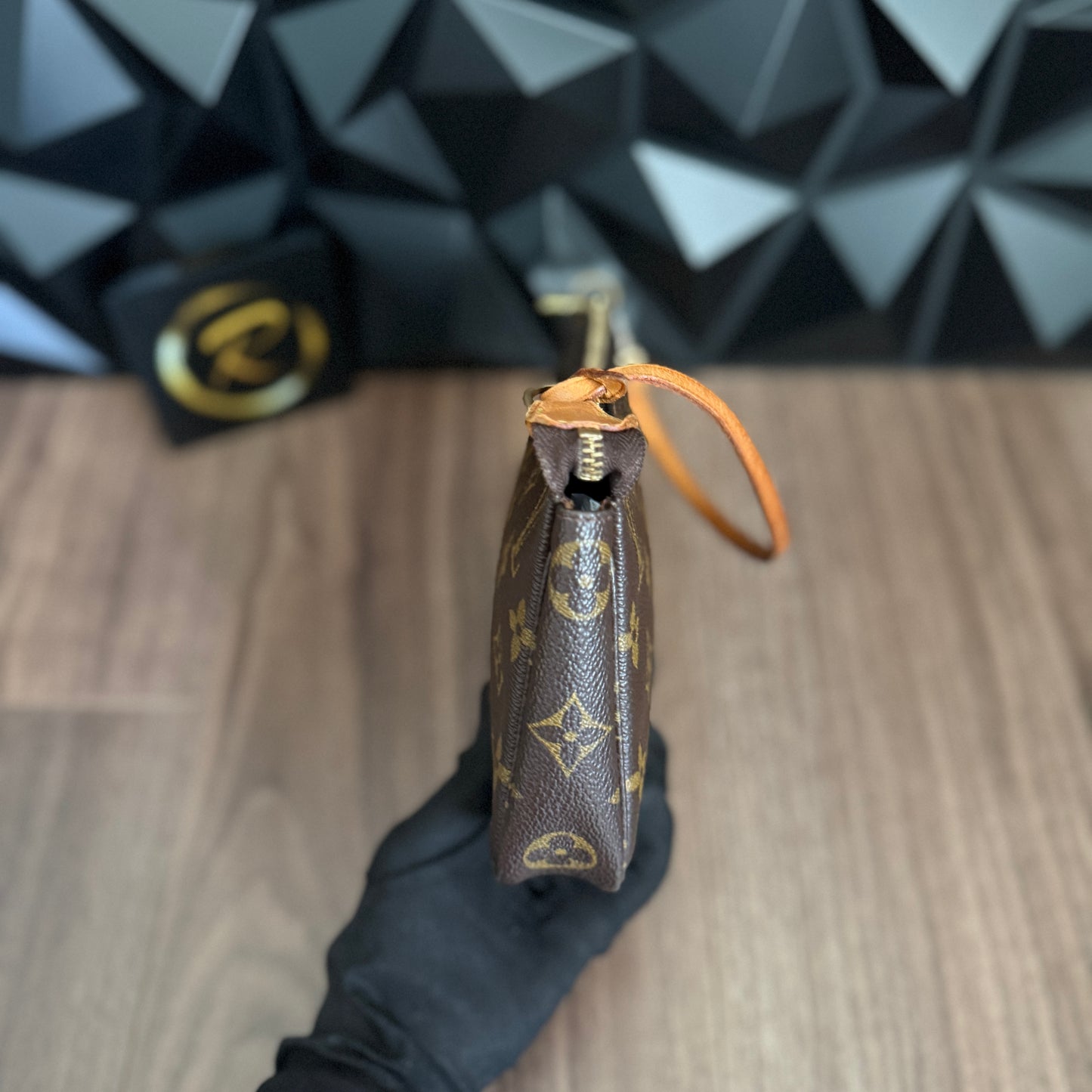 Louis Vuitton Pochette Accessoires