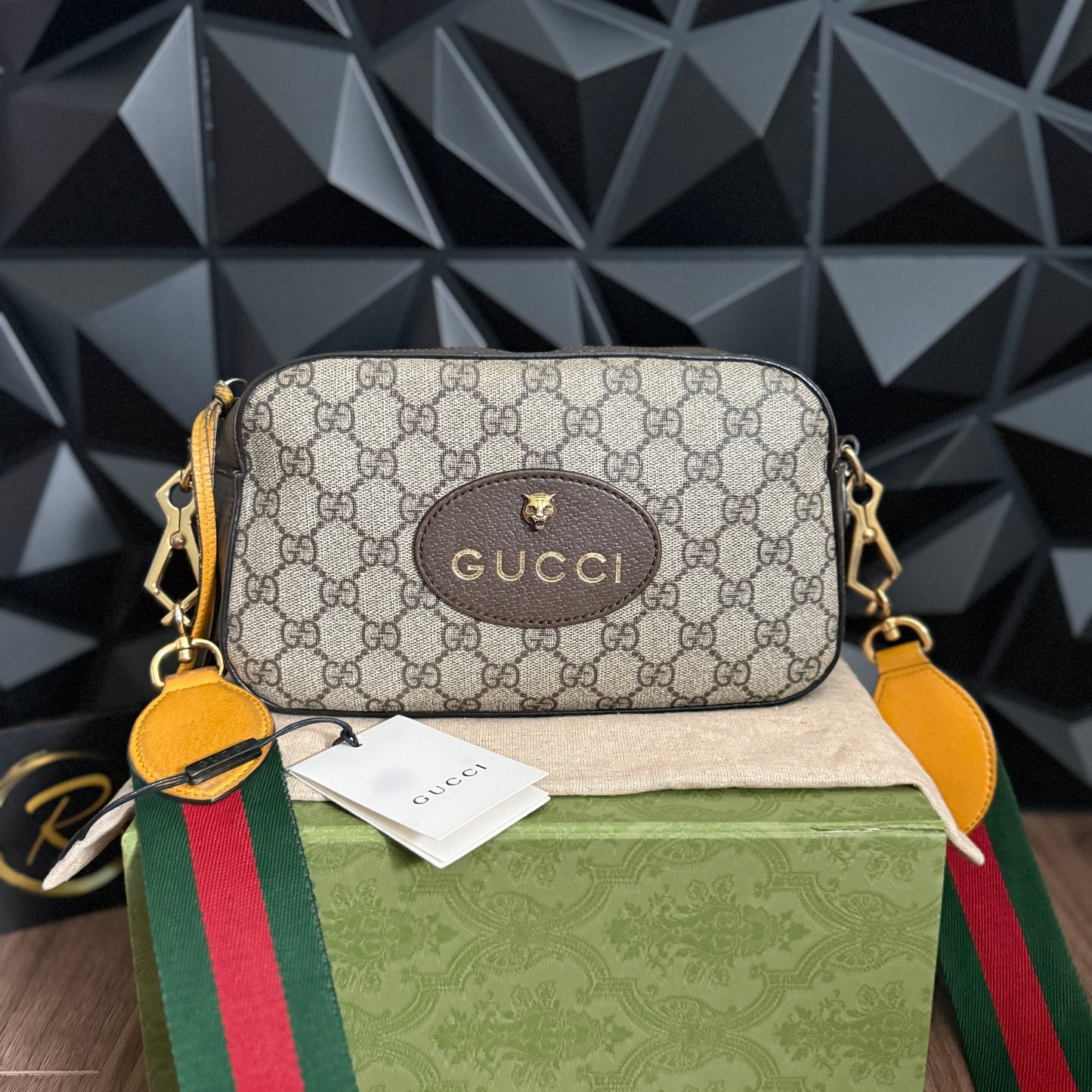 Gucci Neo Vintage Camera Messenger Bag