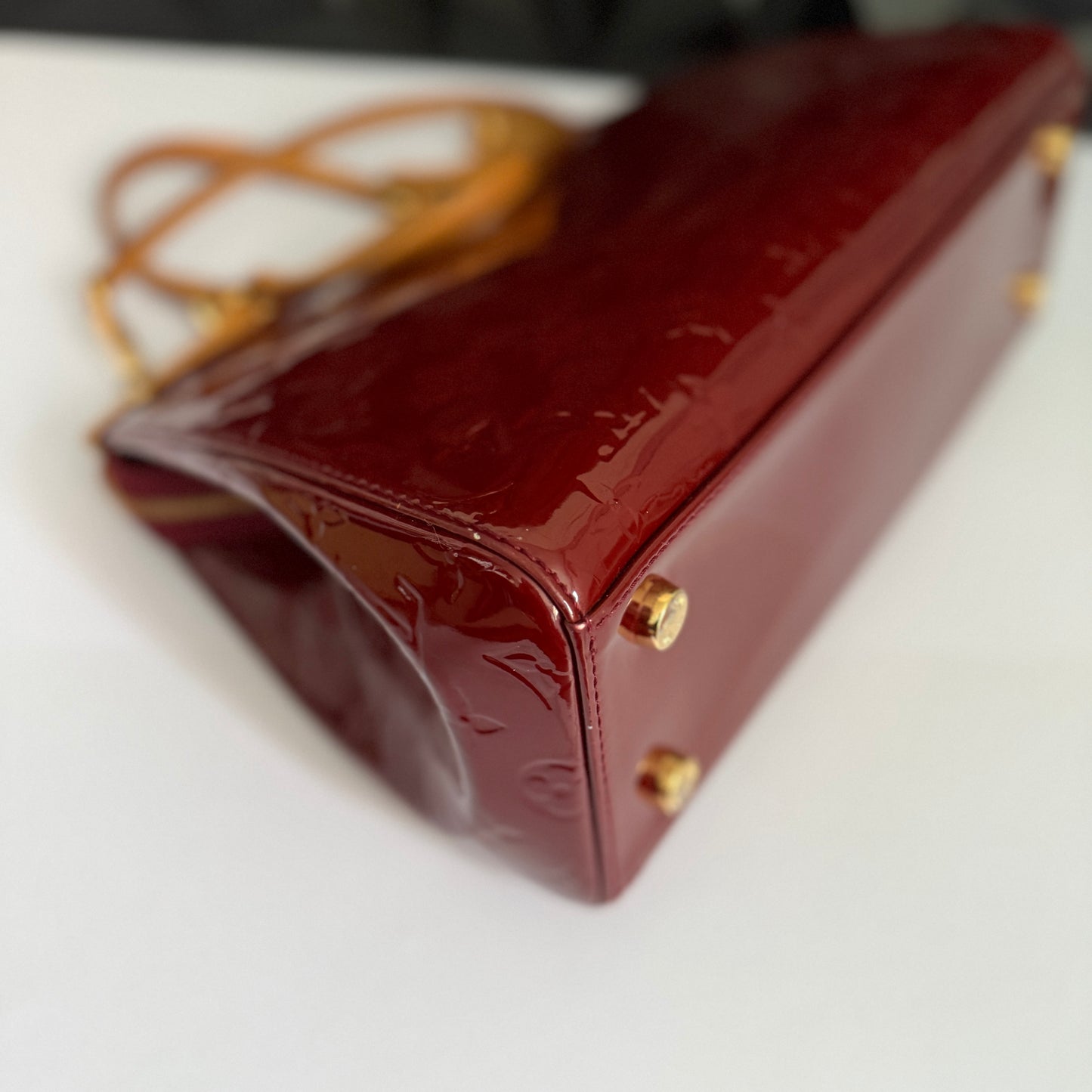 Louis Vuitton Brea MM Vernis Leather