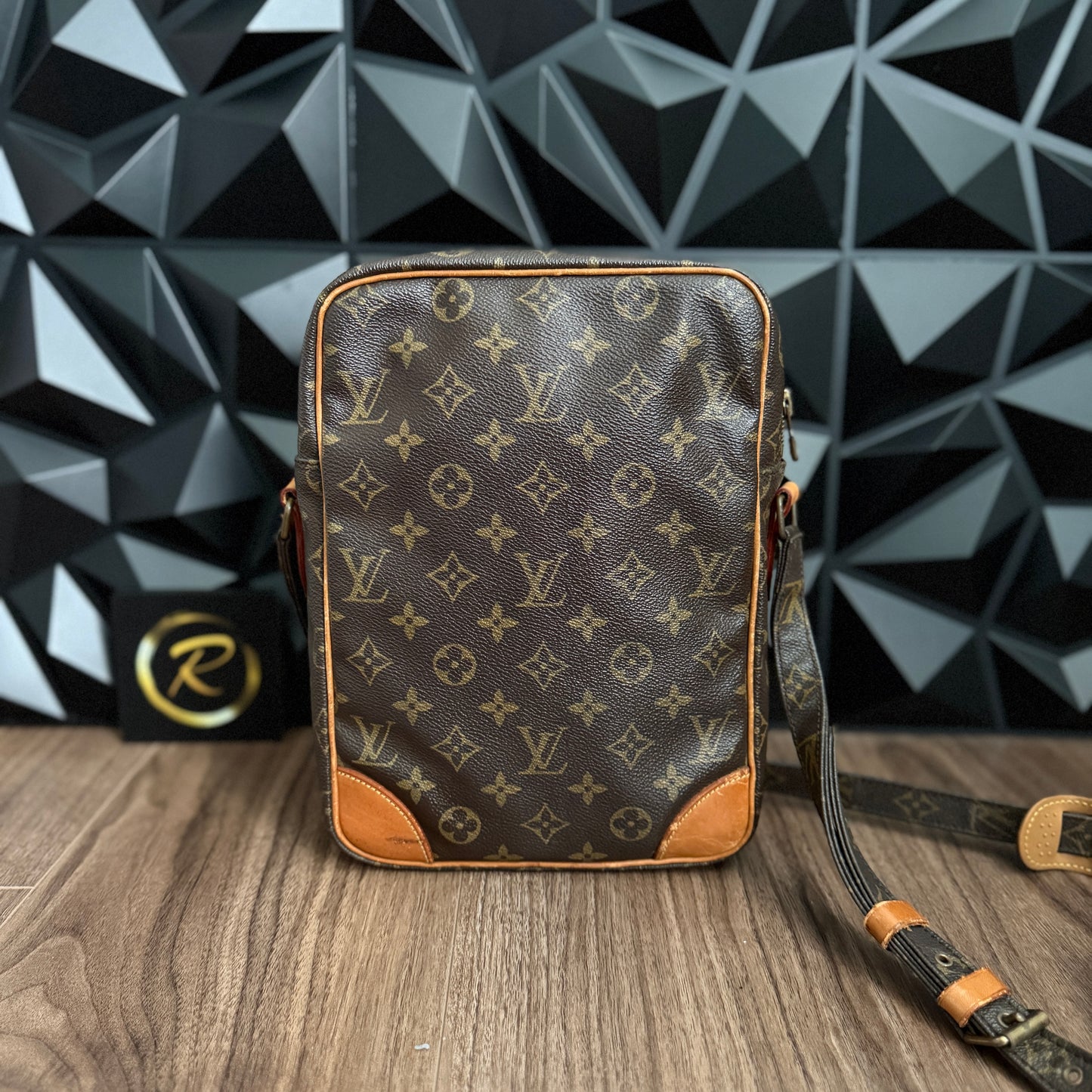 Louis Vuitton Danube GM