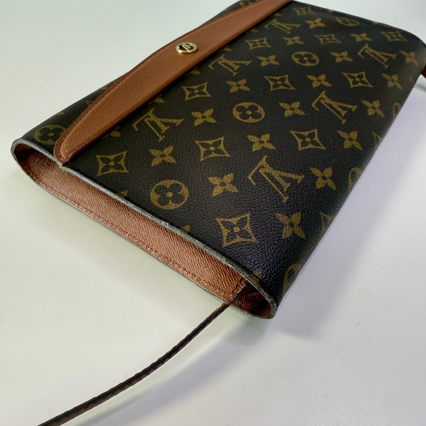 Louis Vuitton Bordeaux 2-way crossbody/clutch bag
