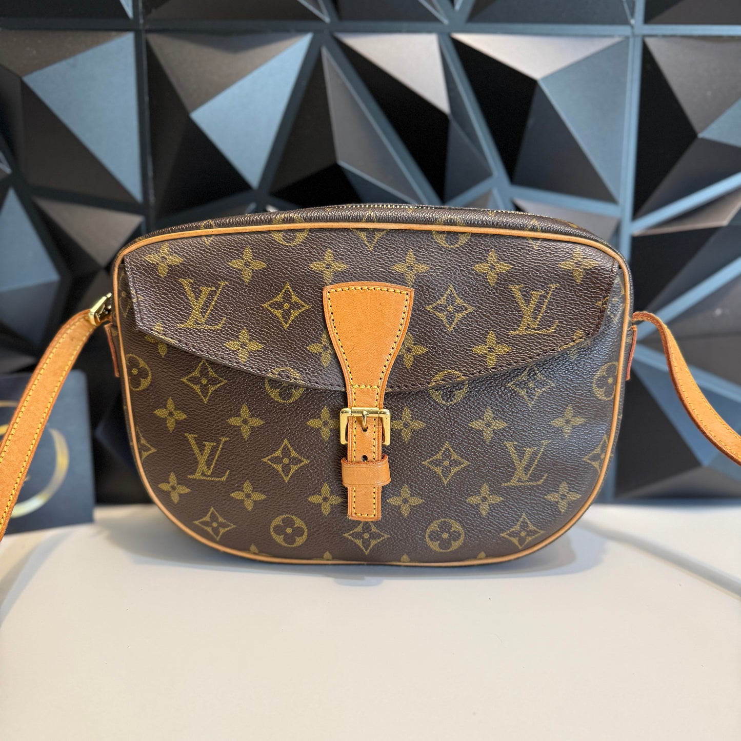 Louis Vuitton Jeune Fille MM TH0914