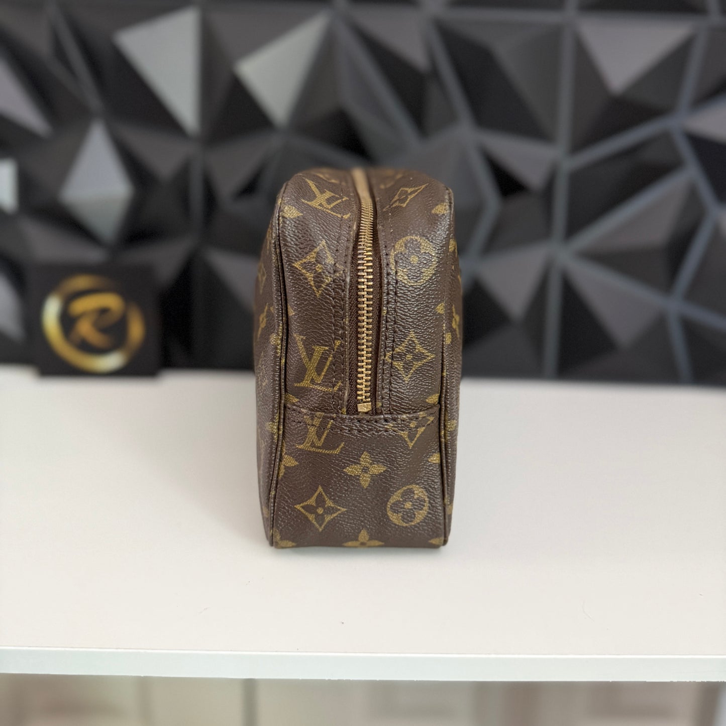 Louis Vuitton Trousse 28