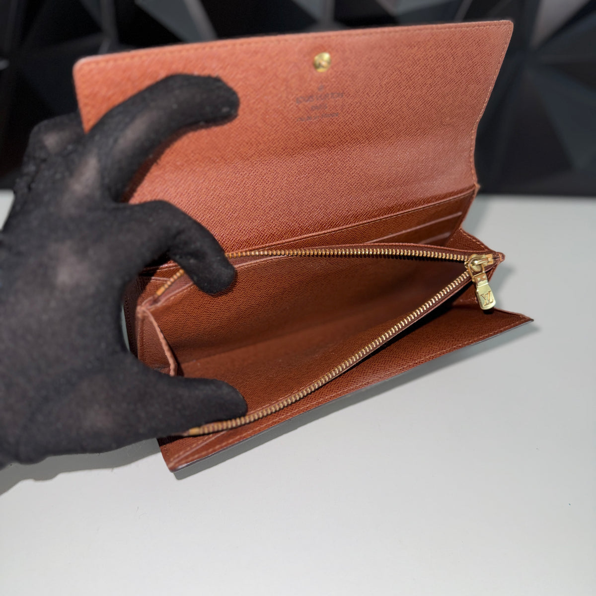 Louis Vuitton Sarah Wallet TH0045