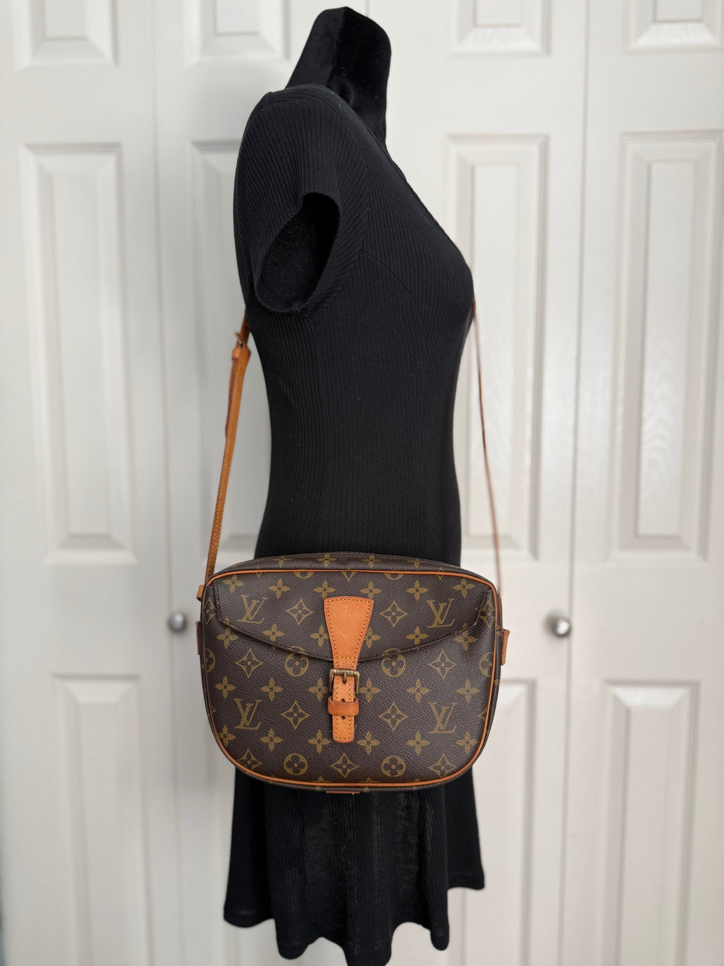 Louis Vuitton Jeune Fille MM MI873