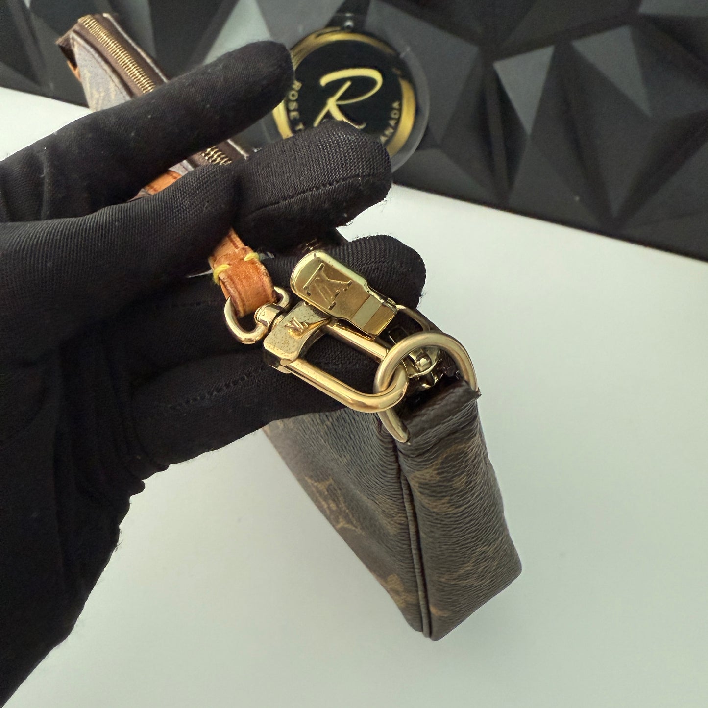 Louis Vuitton Pochette Accessoires