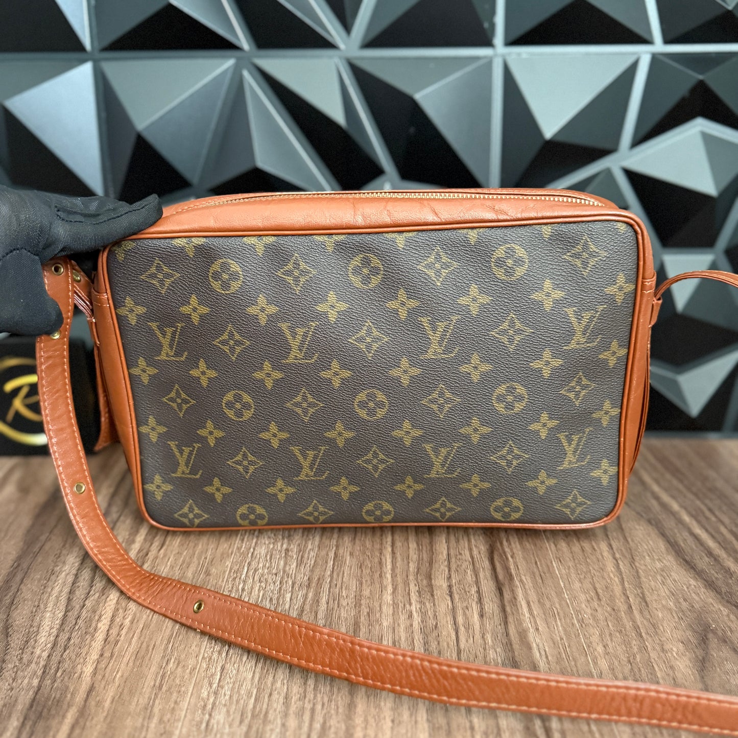 Louis Vuitton Sac Bandouliere 30