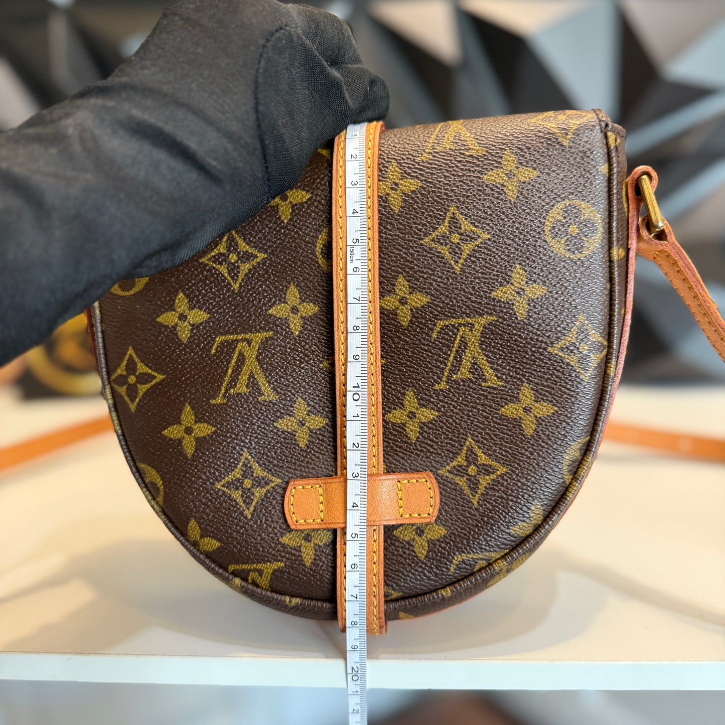 Louis Vuitton Chantilly PM