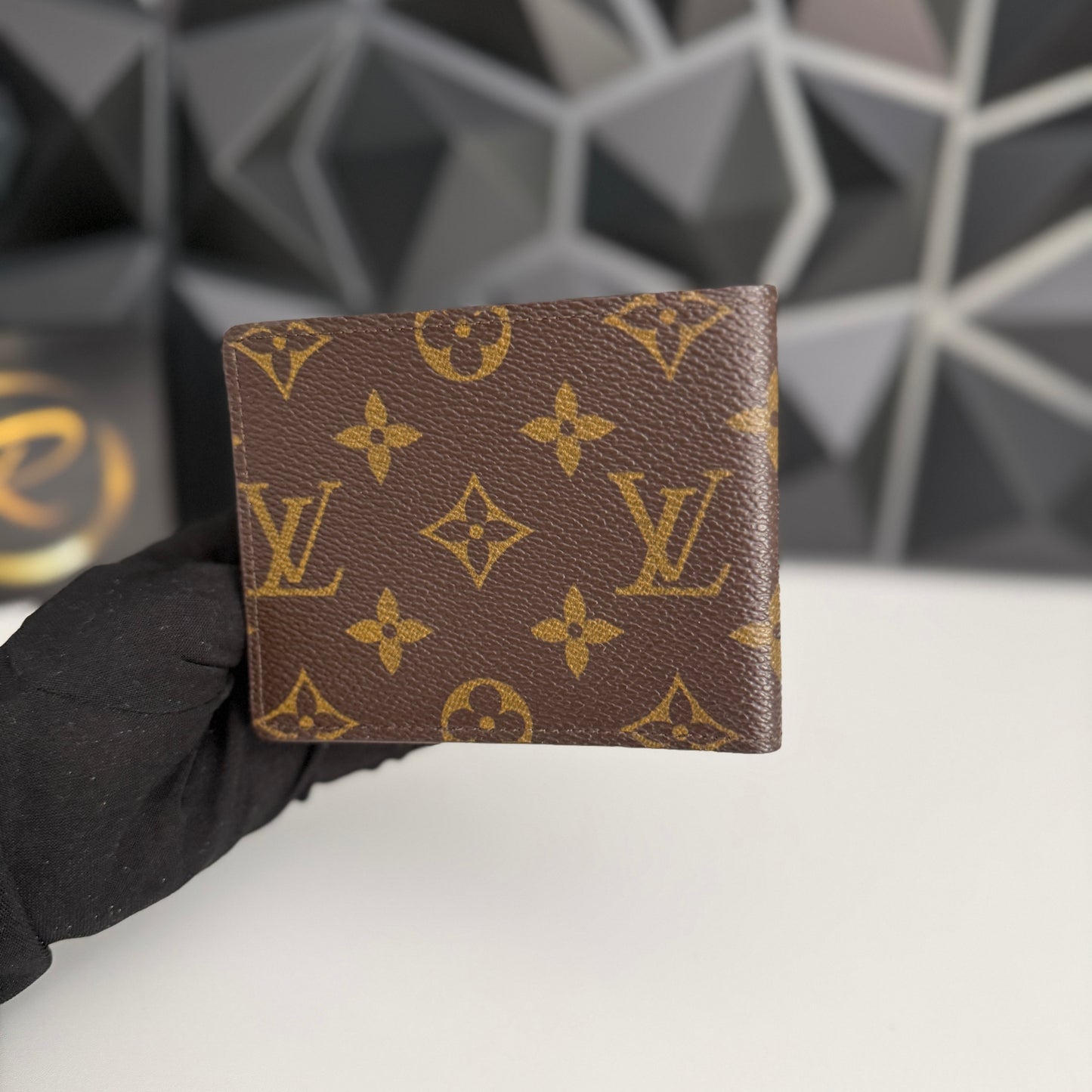 Louis Vuitton Mens Bifold Wallet