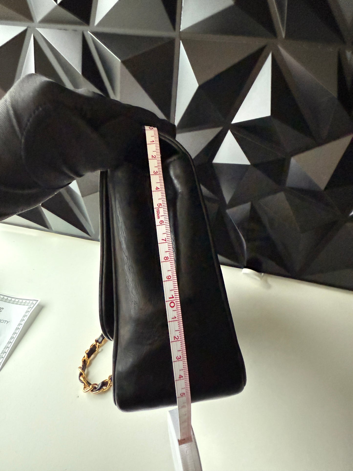 Chanel Vintage Diana – Lambskin, Medium Black 24K GHW