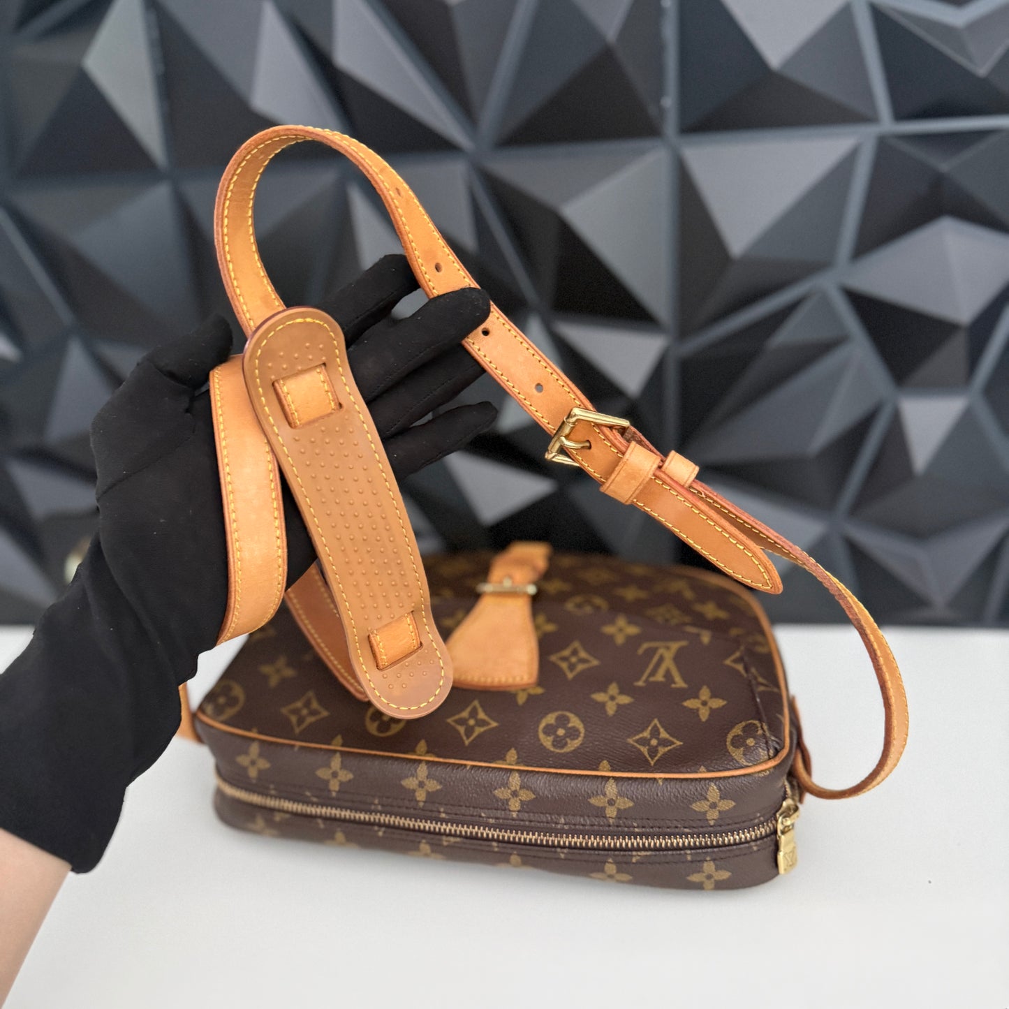 Louis Vuitton Jeune Fille MM