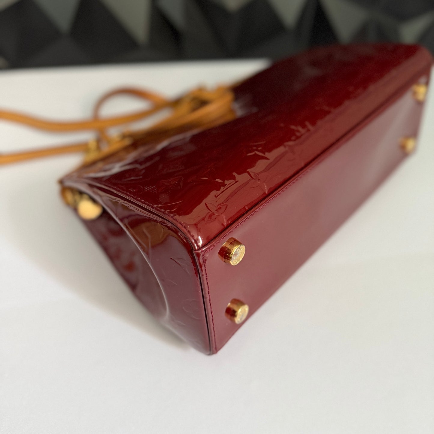Louis Vuitton Brea MM Vernis Leather