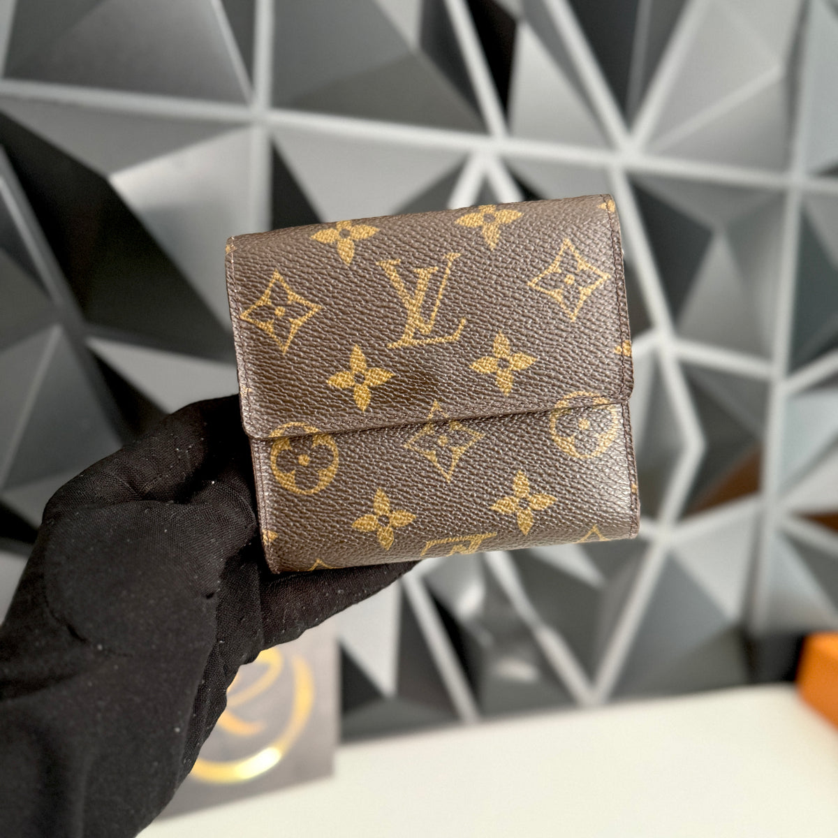 Limited Edition Louis Vuitton Fleuri Collection Elise Compact Wallet