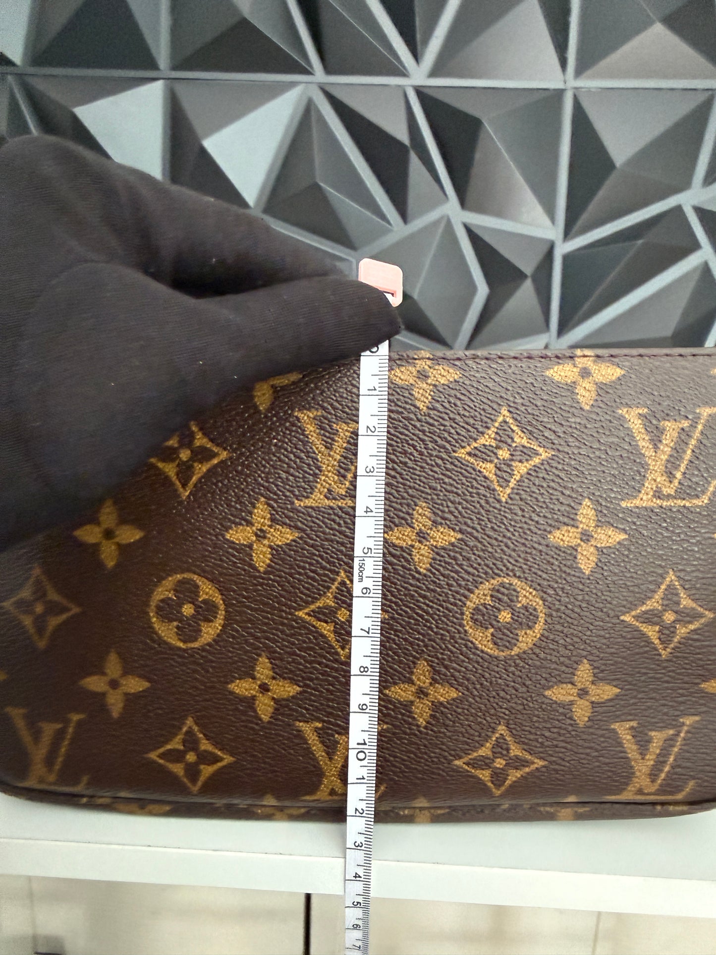 Louis Vuitton Pochette Accessoires
