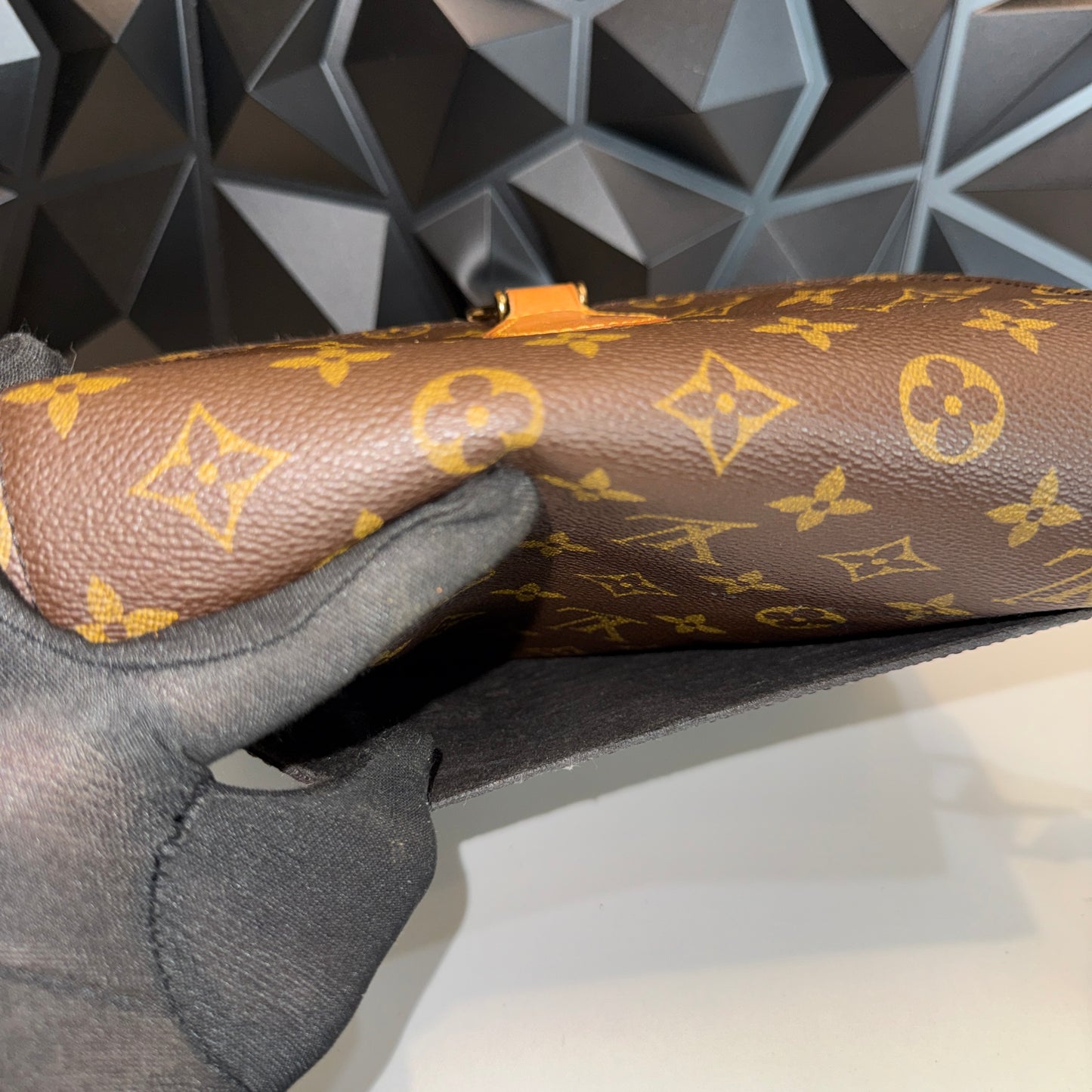 Louis Vuitton Saint Cloud GM