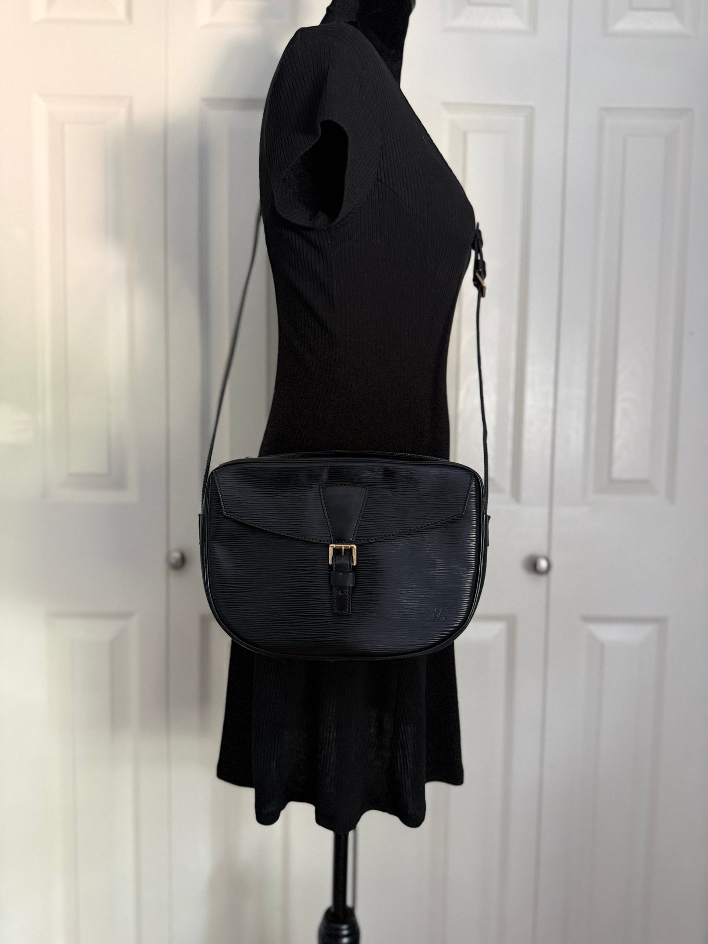 Louis Vuitton Jeune Fille PM, Epi Leather