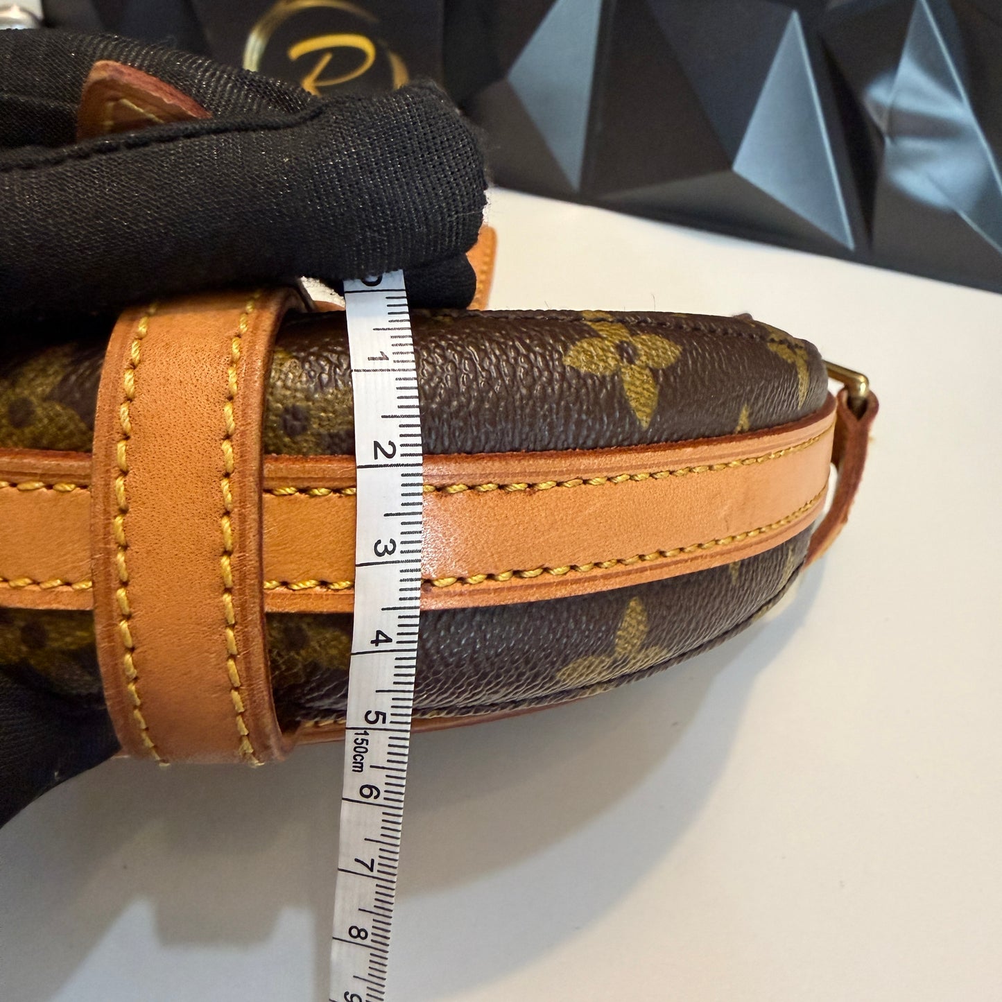 Louis Vuitton Chantilly PM